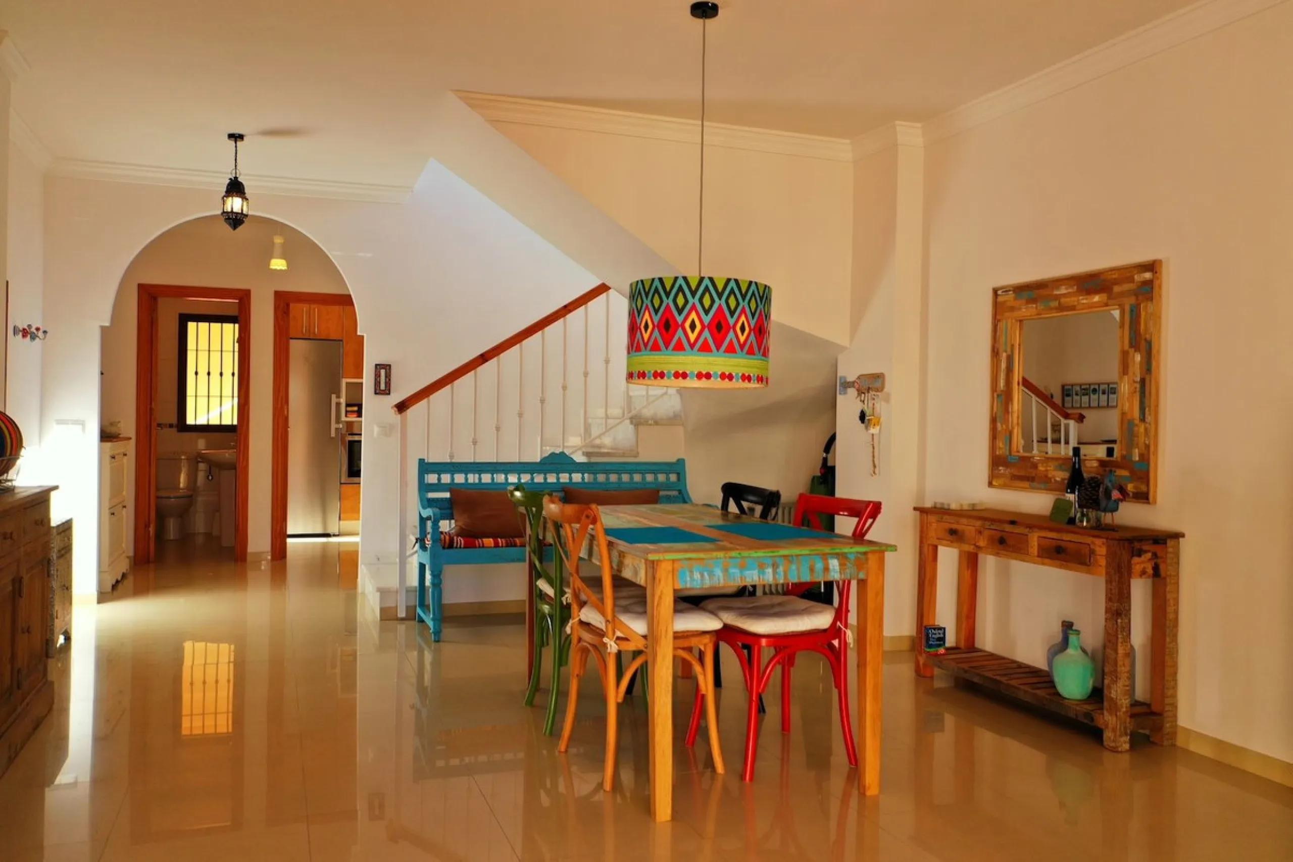 A wonderful 3 bedroom townhouse, situated in the Chimenea area of Nerja, within walking distance to Burriana Beach.