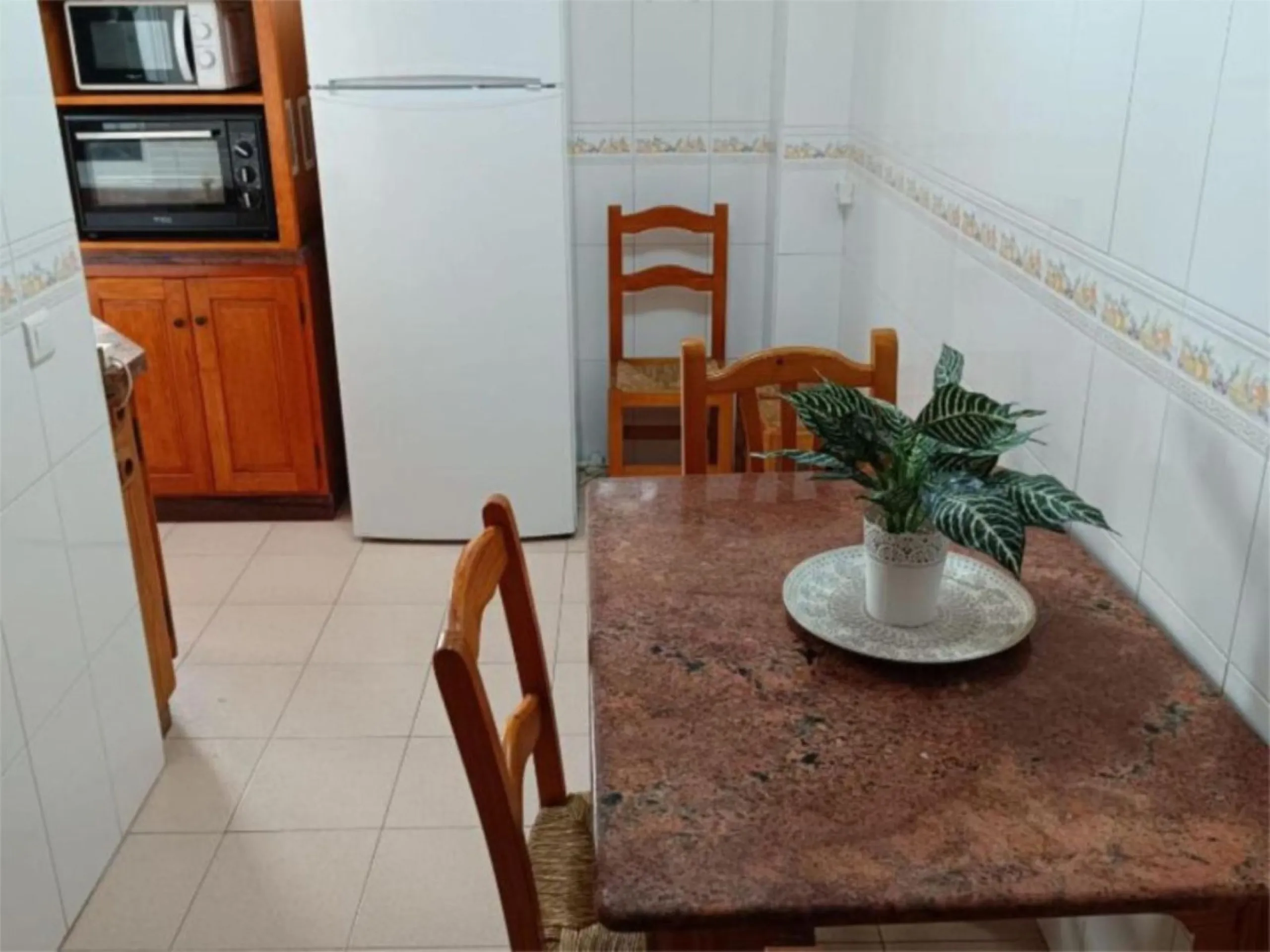 Апартамент средний этаж, Estepona, Costa del Sol