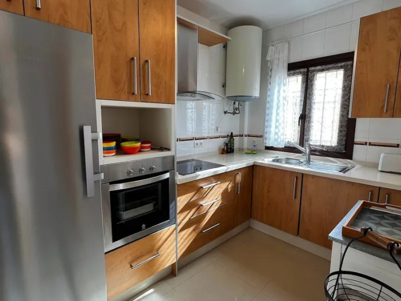 A wonderful 3 bedroom townhouse, situated in the Chimenea area of Nerja, within walking distance to Burriana Beach.