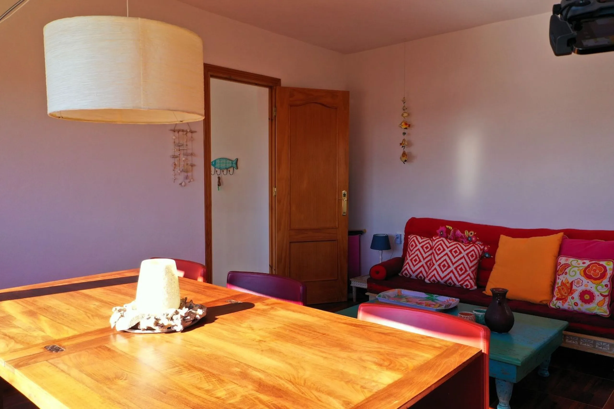 A wonderful 3 bedroom townhouse, situated in the Chimenea area of Nerja, within walking distance to Burriana Beach.