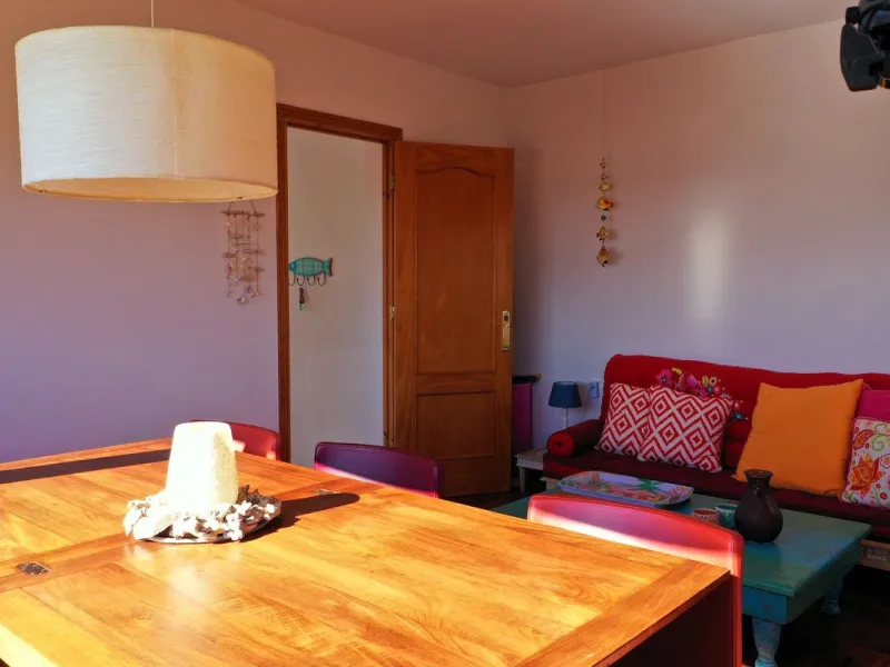 A wonderful 3 bedroom townhouse, situated in the Chimenea area of Nerja, within walking distance to Burriana Beach.