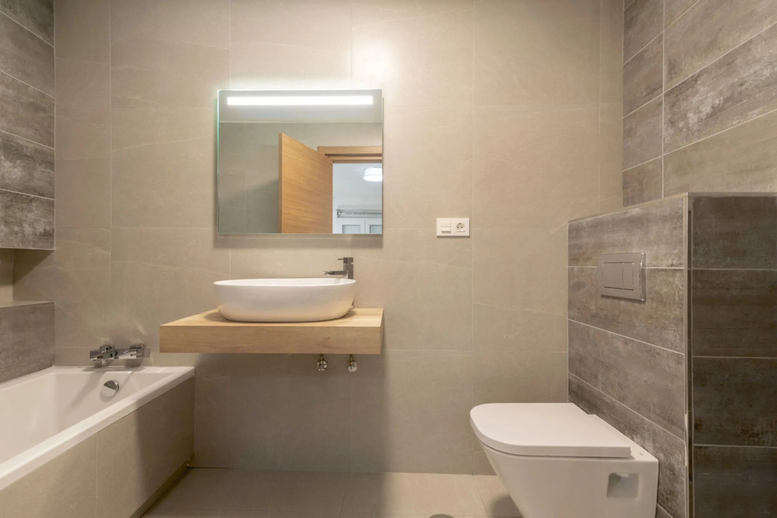 Presenting a perfectly finished Puerto Banus apartment, within steps of the bustling port but situated in a location that ensures tranquility. The home is accessed from the ground floor level by a lift that arrives within steps of the front door of this l