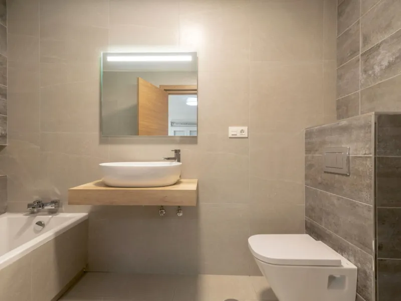 Presenting a perfectly finished Puerto Banus apartment, within steps of the bustling port but situated in a location that ensures tranquility. The home is accessed from the ground floor level by a lift that arrives within steps of the front door of this l