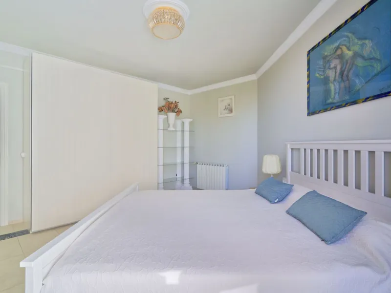 House - Detached Villa в продаже в Marbella, Málaga. В доме 7 спален и 7 ванных комнат. Площадь дома 598 м². Площадь участка 1700 м²