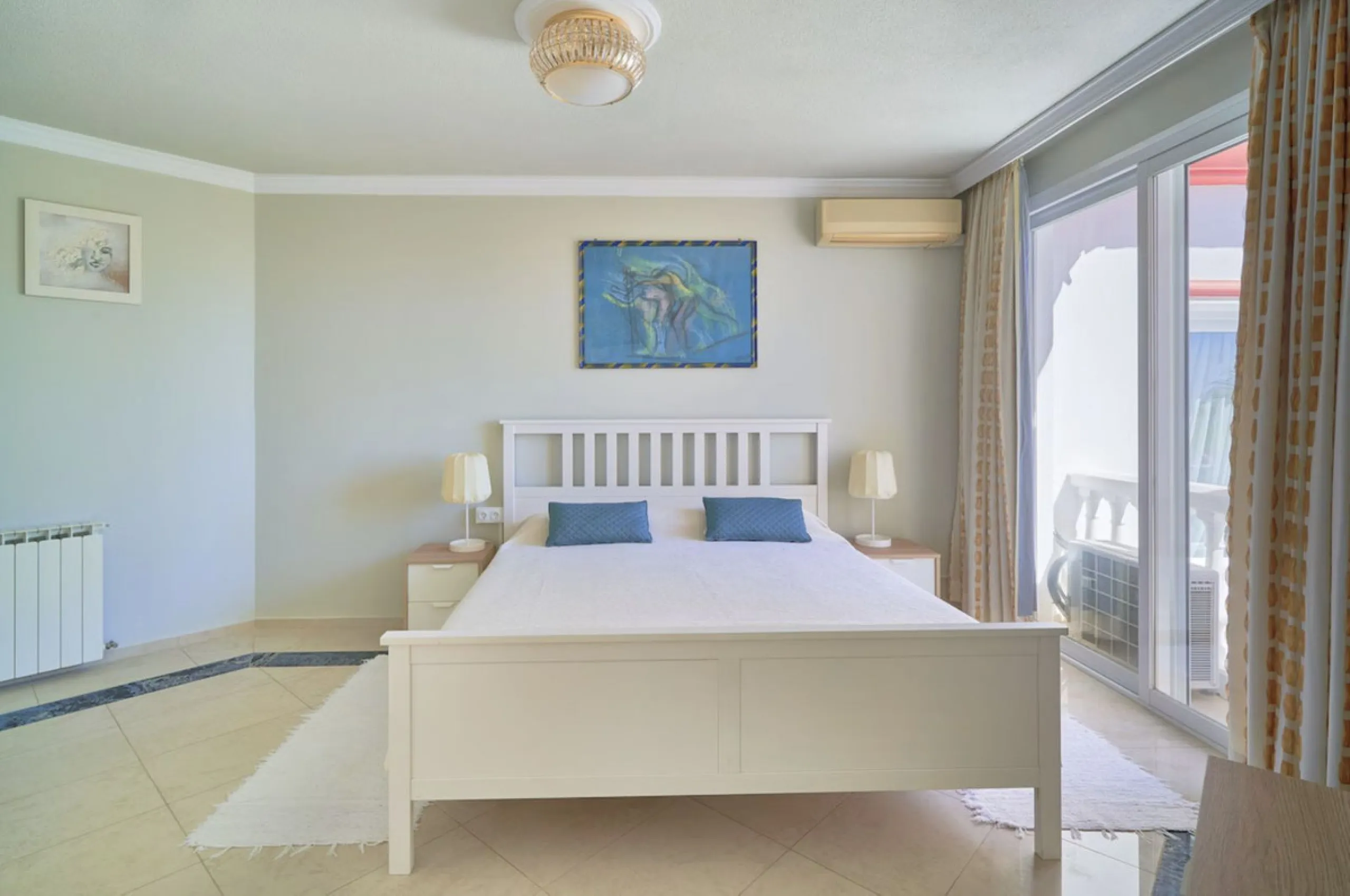 House - Detached Villa в продаже в Marbella, Málaga. В доме 7 спален и 7 ванных комнат. Площадь дома 598 м². Площадь участка 1700 м²