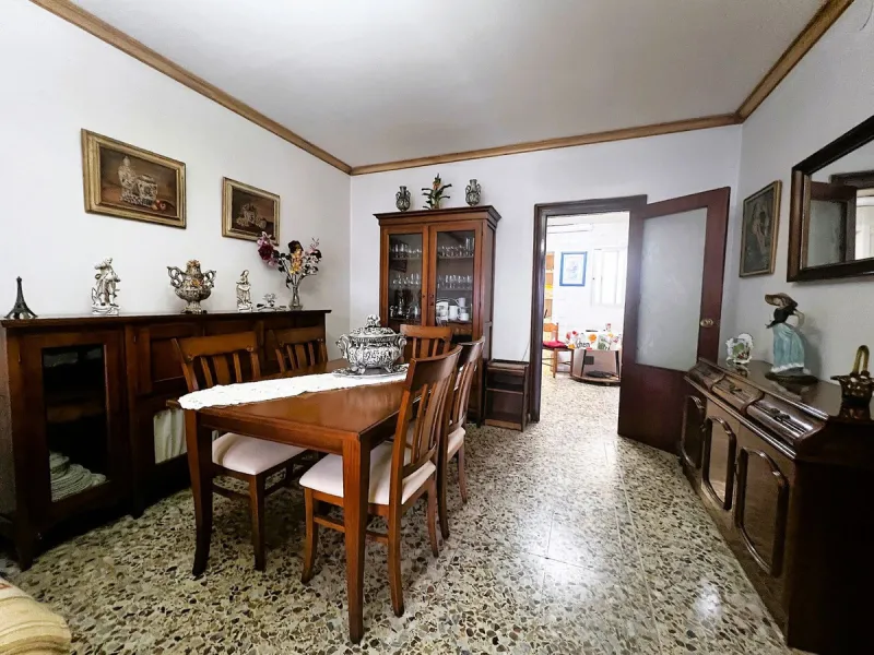 Central House for Sale in the Second Line of Fuengirola's Seafront Promenade