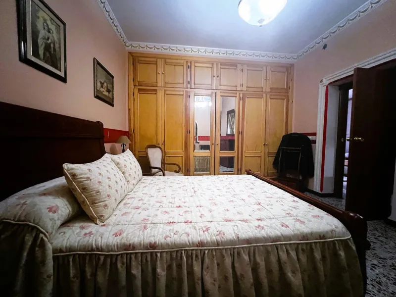 Central House for Sale in the Second Line of Fuengirola's Seafront Promenade