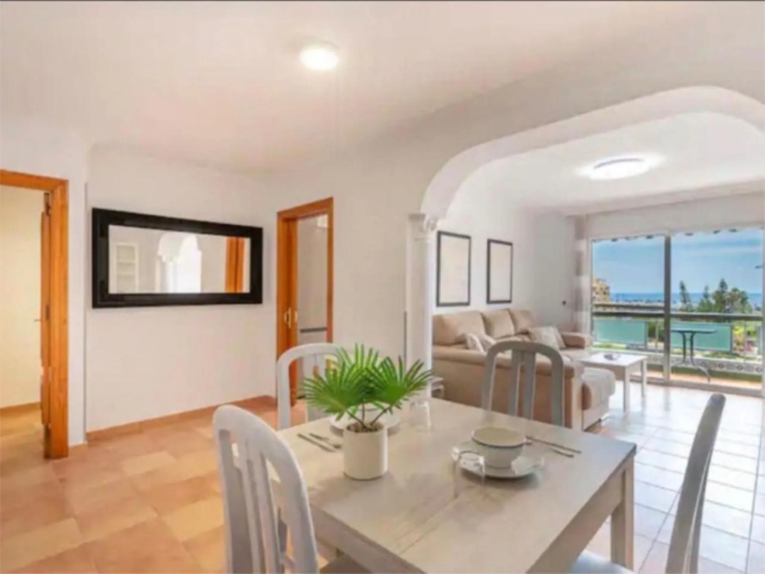 Middle Floor Apartment, San Pedro de Alcántara, Costa del Sol.