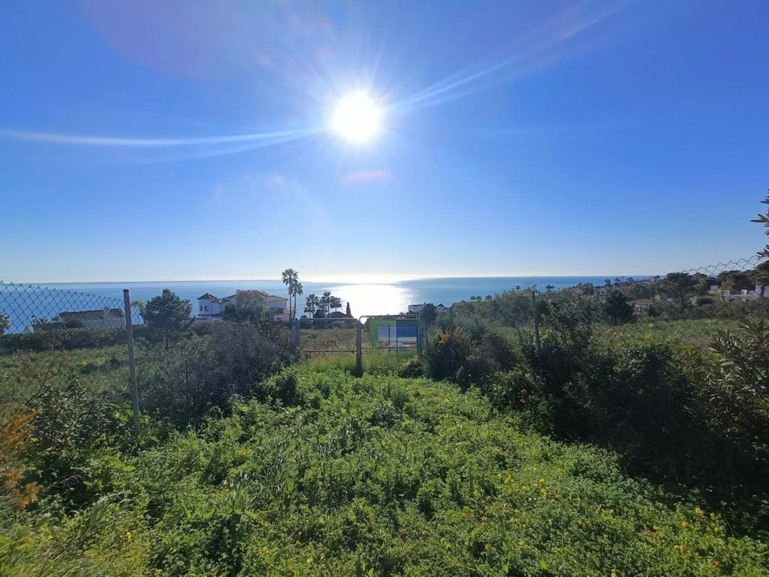 Plot - Residential Plot в продаже в Manilva, Málaga. Площадь участка 5834 м²