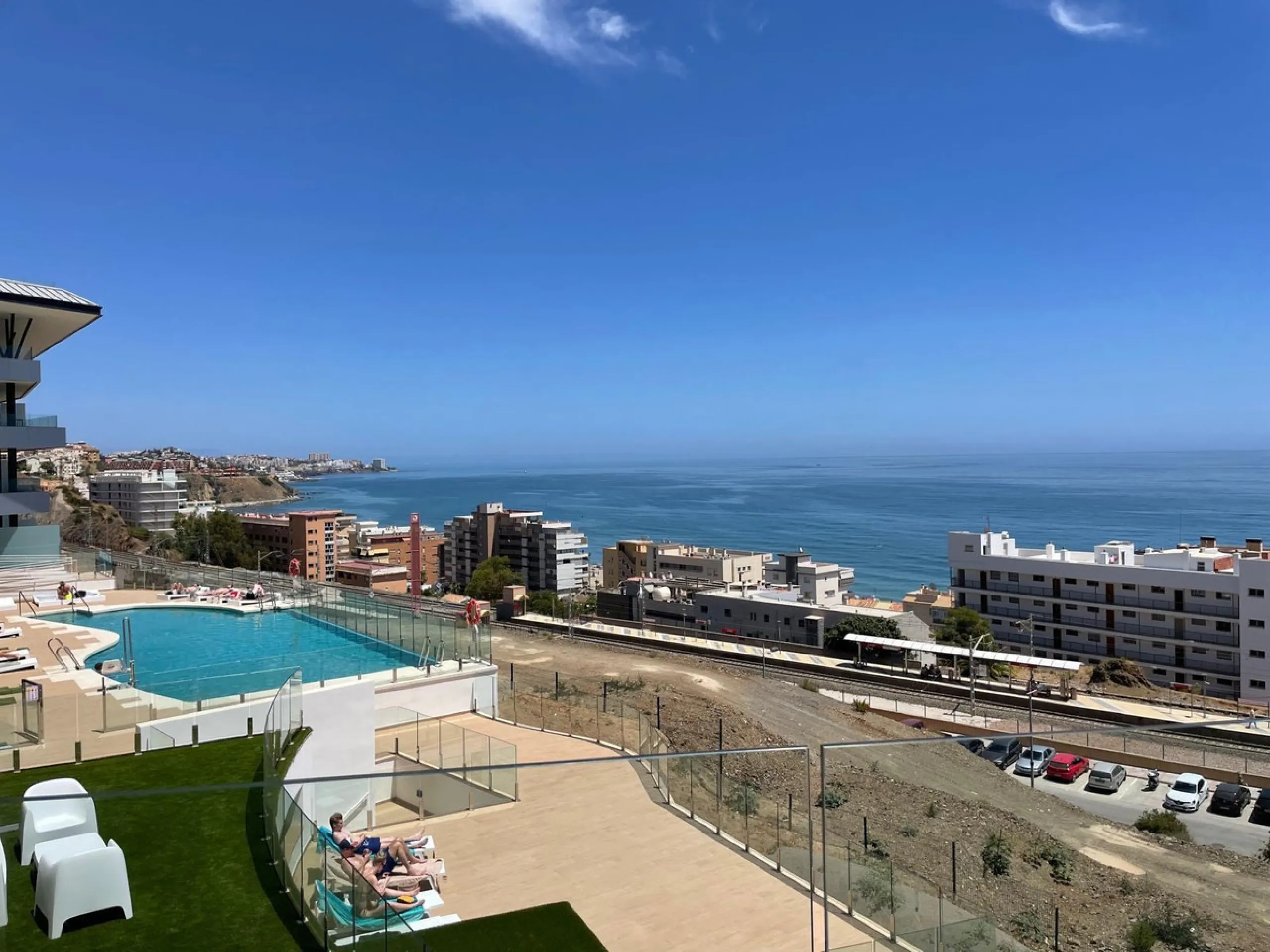 Apartment - Middle Floor Apartment в продаже в Fuengirola, Málaga. В доме 2 спален и 2 ванных комнат. Площадь дома 93 м²