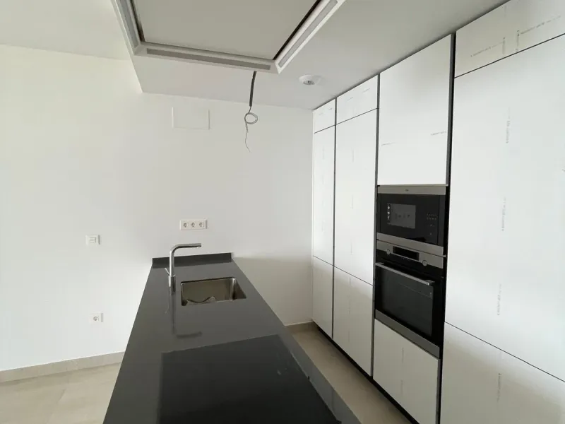 Apartment - Middle Floor Apartment в продаже в Fuengirola, Málaga. В доме 2 спален и 2 ванных комнат. Площадь дома 93 м²