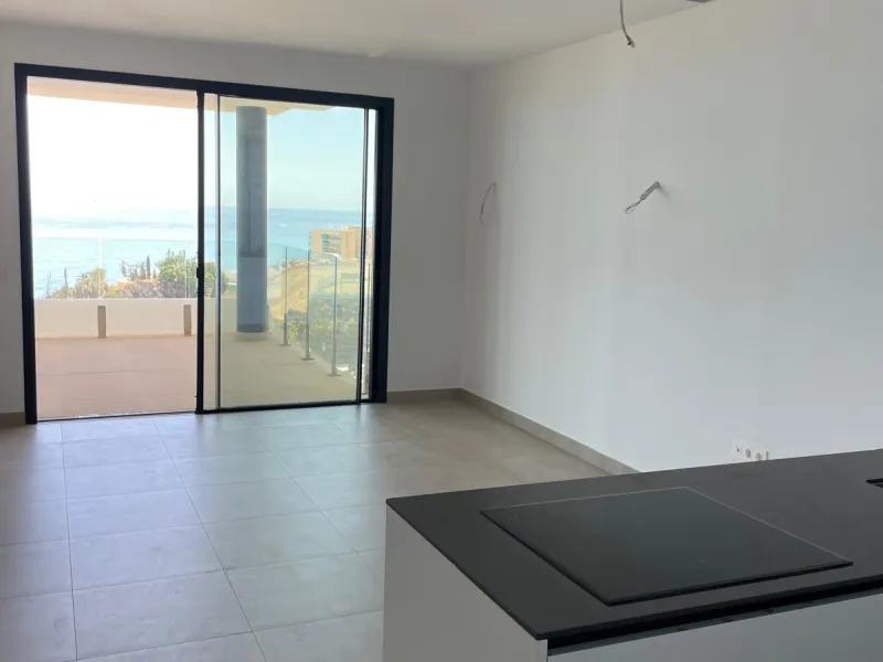 Apartment - Middle Floor Apartment в продаже в Fuengirola, Málaga. В доме 2 спален и 2 ванных комнат. Площадь дома 93 м²