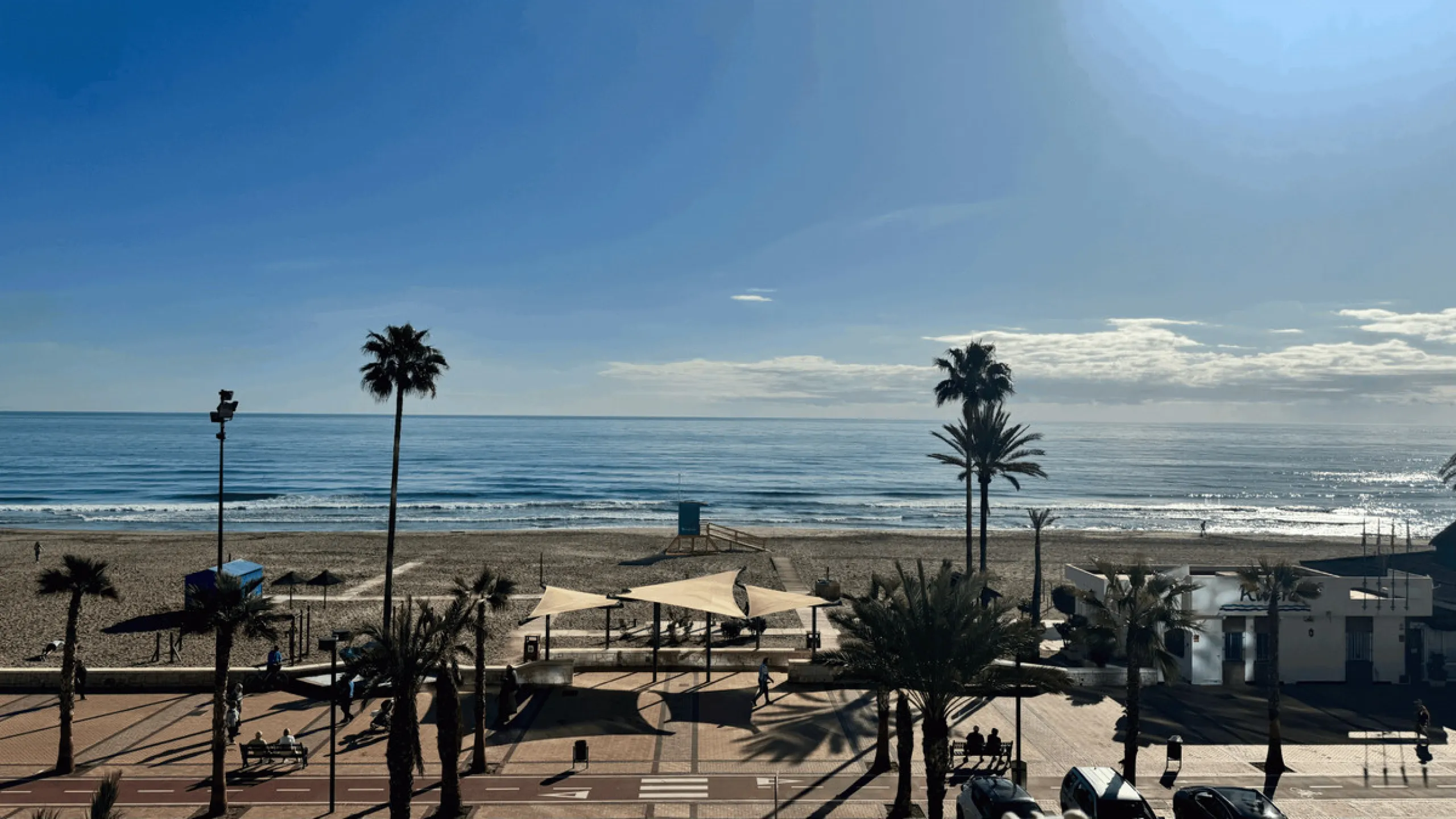 Apartment - Middle Floor Apartment в продаже в Fuengirola, Málaga. В доме 3 спален и 2 ванных комнат. Площадь дома 117 м²