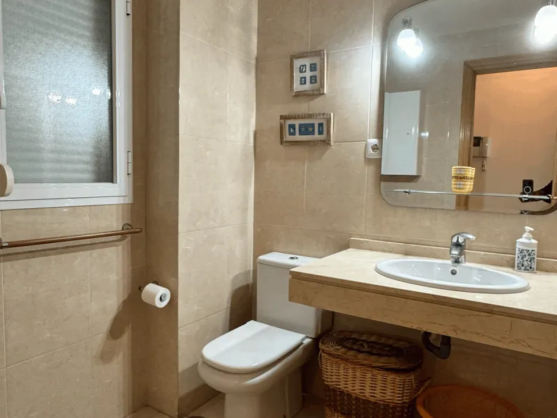 Apartment - Middle Floor Apartment в продаже в Fuengirola, Málaga. В доме 3 спален и 2 ванных комнат. Площадь дома 117 м²