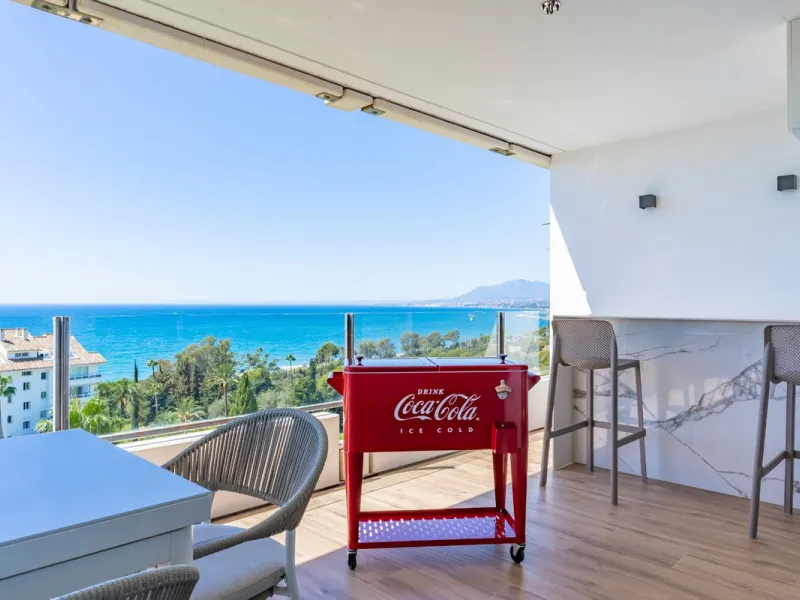 Apartment - Middle Floor Apartment в продаже в Marbella, Málaga. В доме 3 спален и 2 ванных комнат. Площадь дома 118 м²