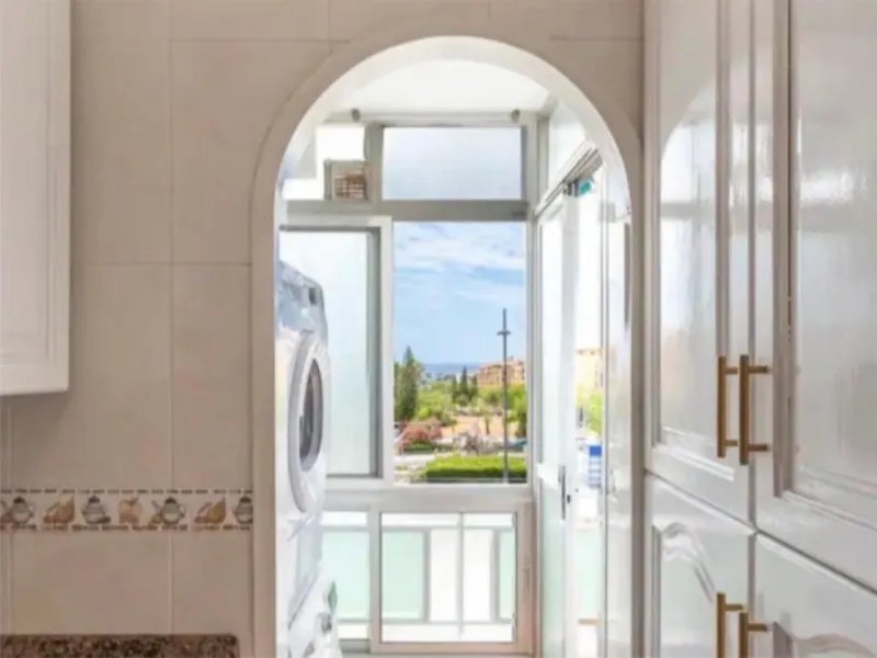 Middle Floor Apartment, San Pedro de Alcántara, Costa del Sol.