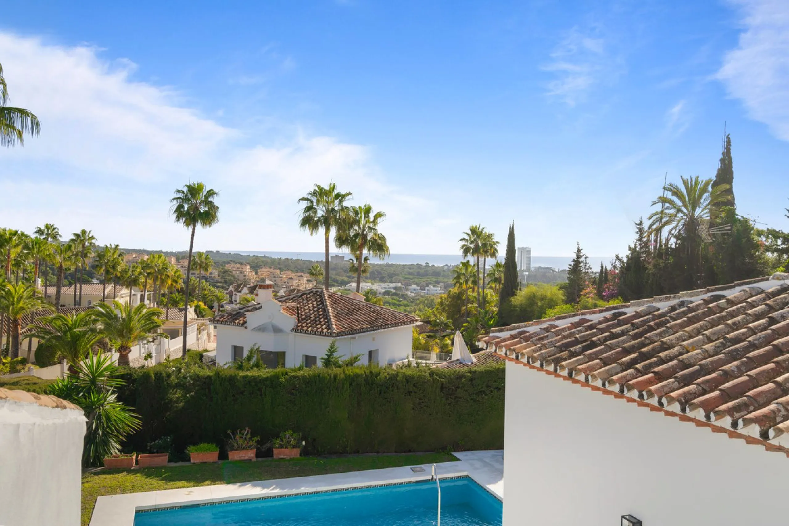 Spectacular Fully Renovated Villa with Sea Views in Elviria