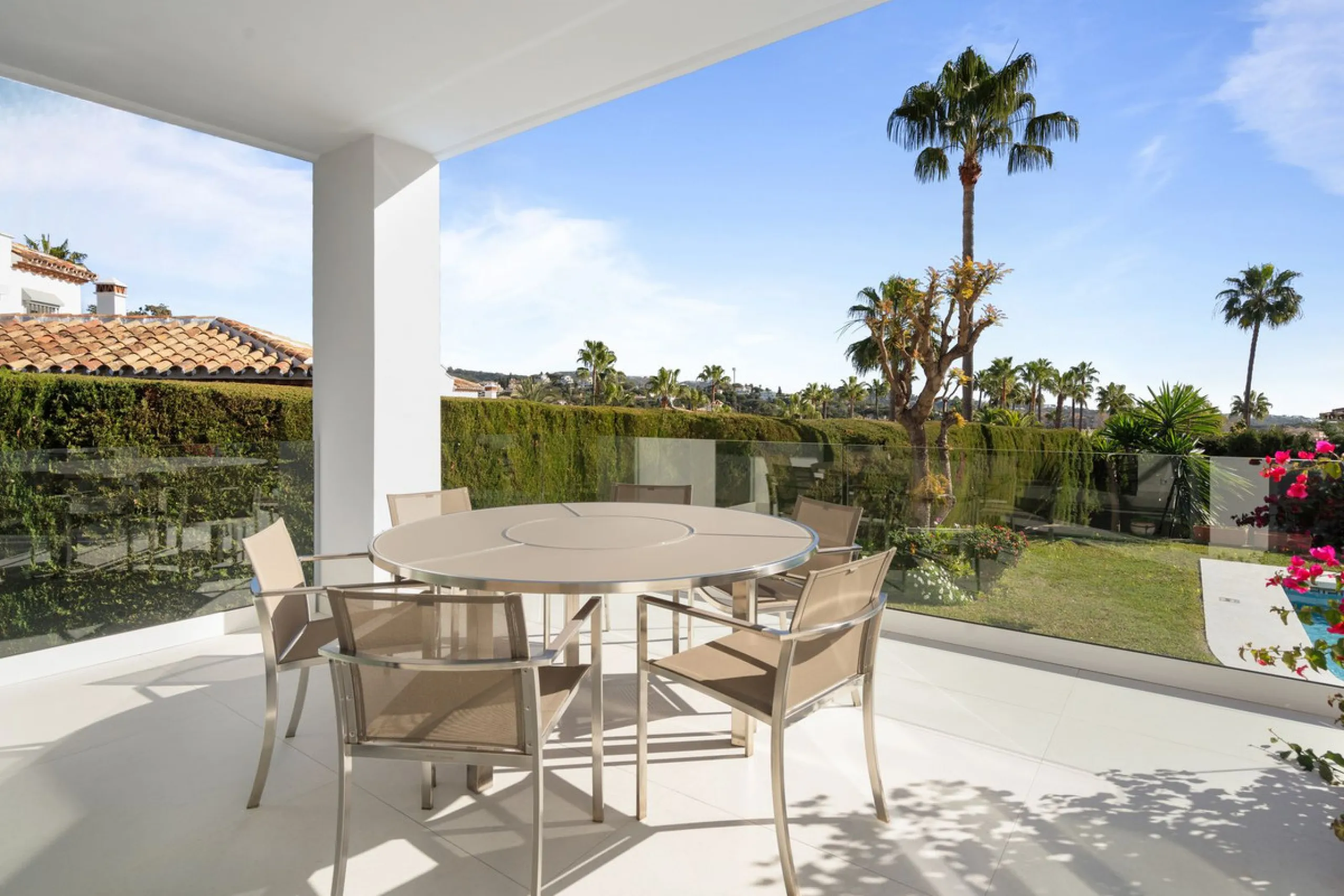 Spectacular Fully Renovated Villa with Sea Views in Elviria