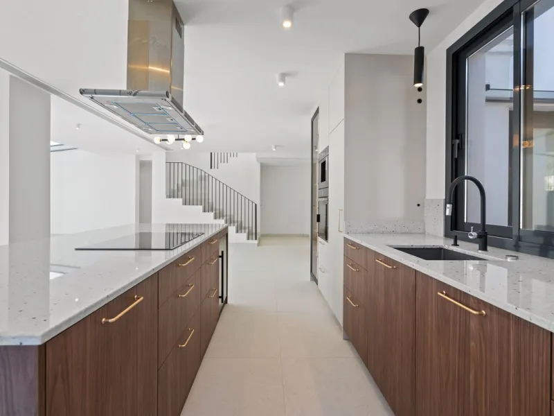 Spectacular Fully Renovated Villa with Sea Views in Elviria