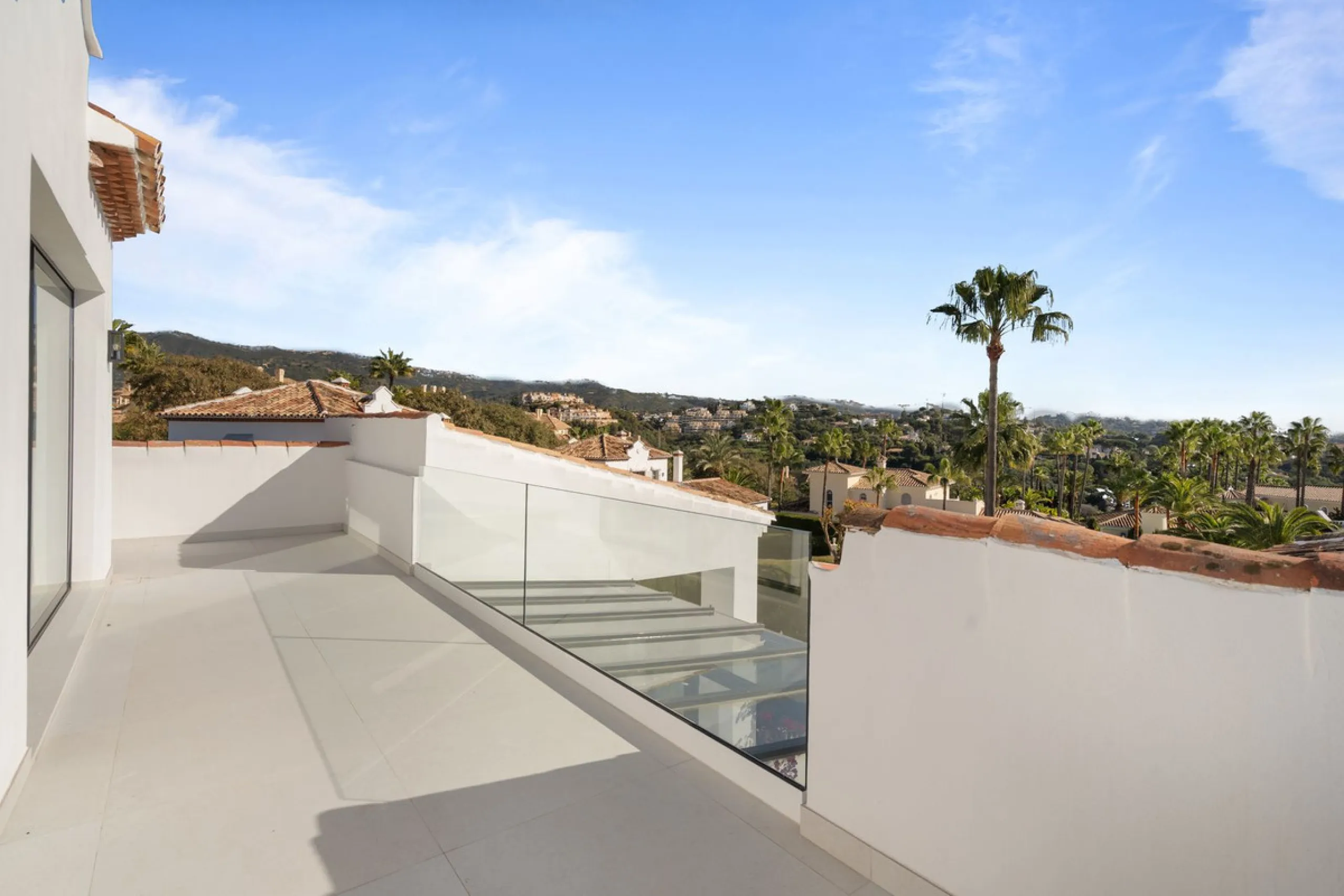 Spectacular Fully Renovated Villa with Sea Views in Elviria