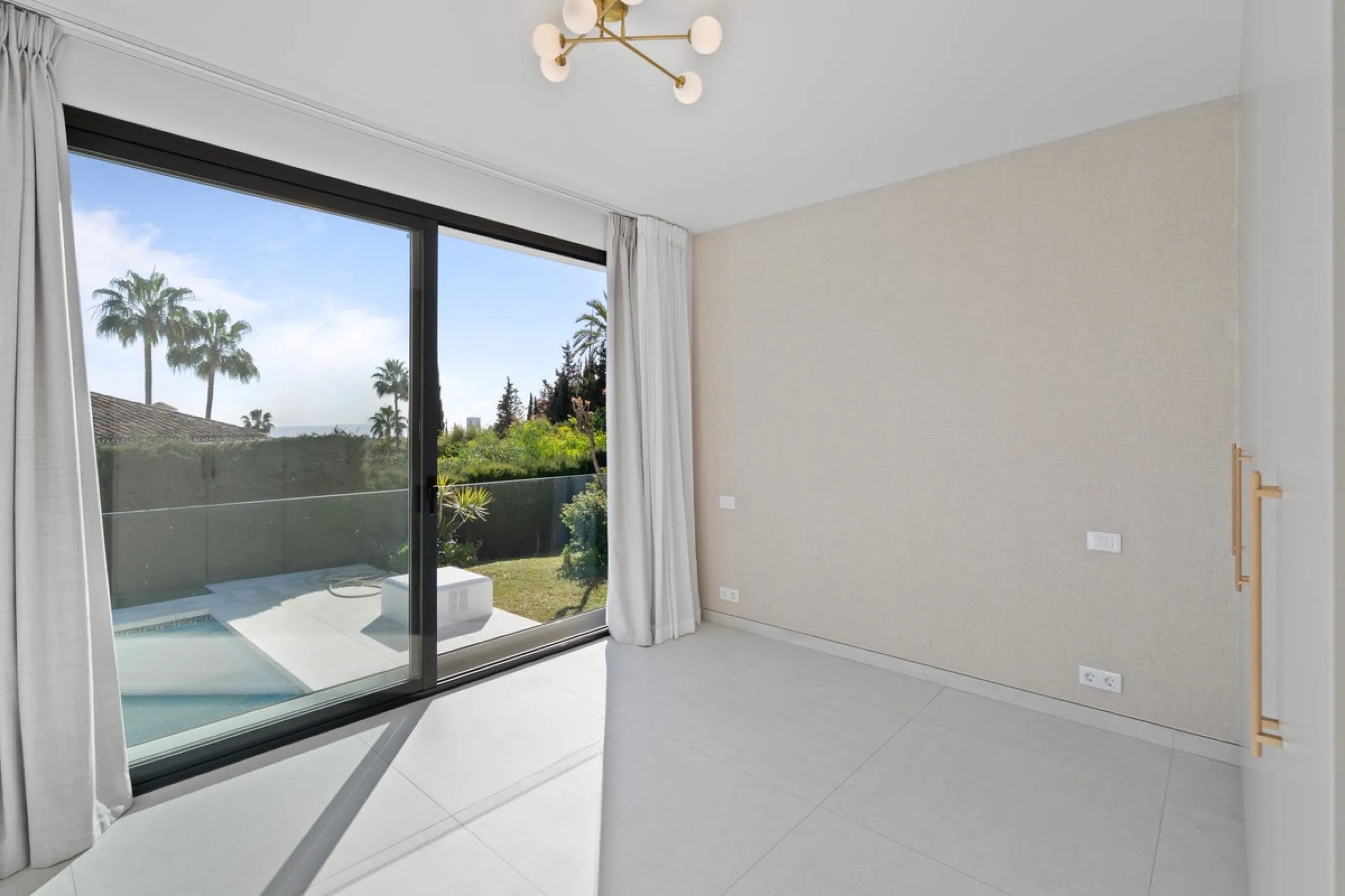 Spectacular Fully Renovated Villa with Sea Views in Elviria