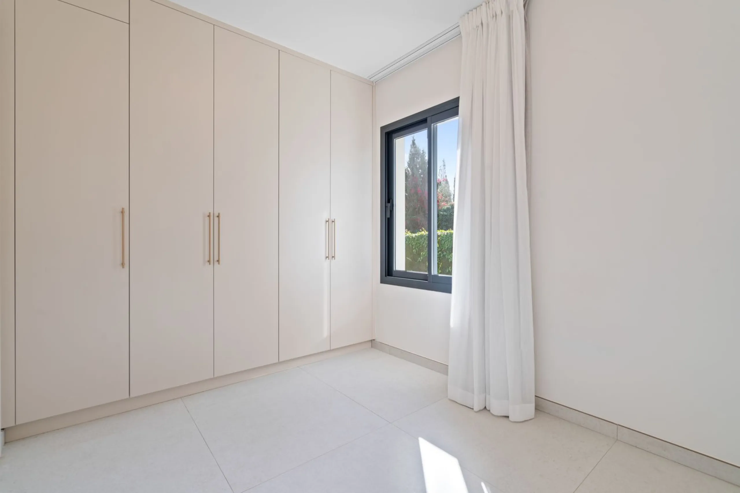 Spectacular Fully Renovated Villa with Sea Views in Elviria
