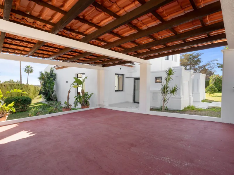 Spectacular Fully Renovated Villa with Sea Views in Elviria