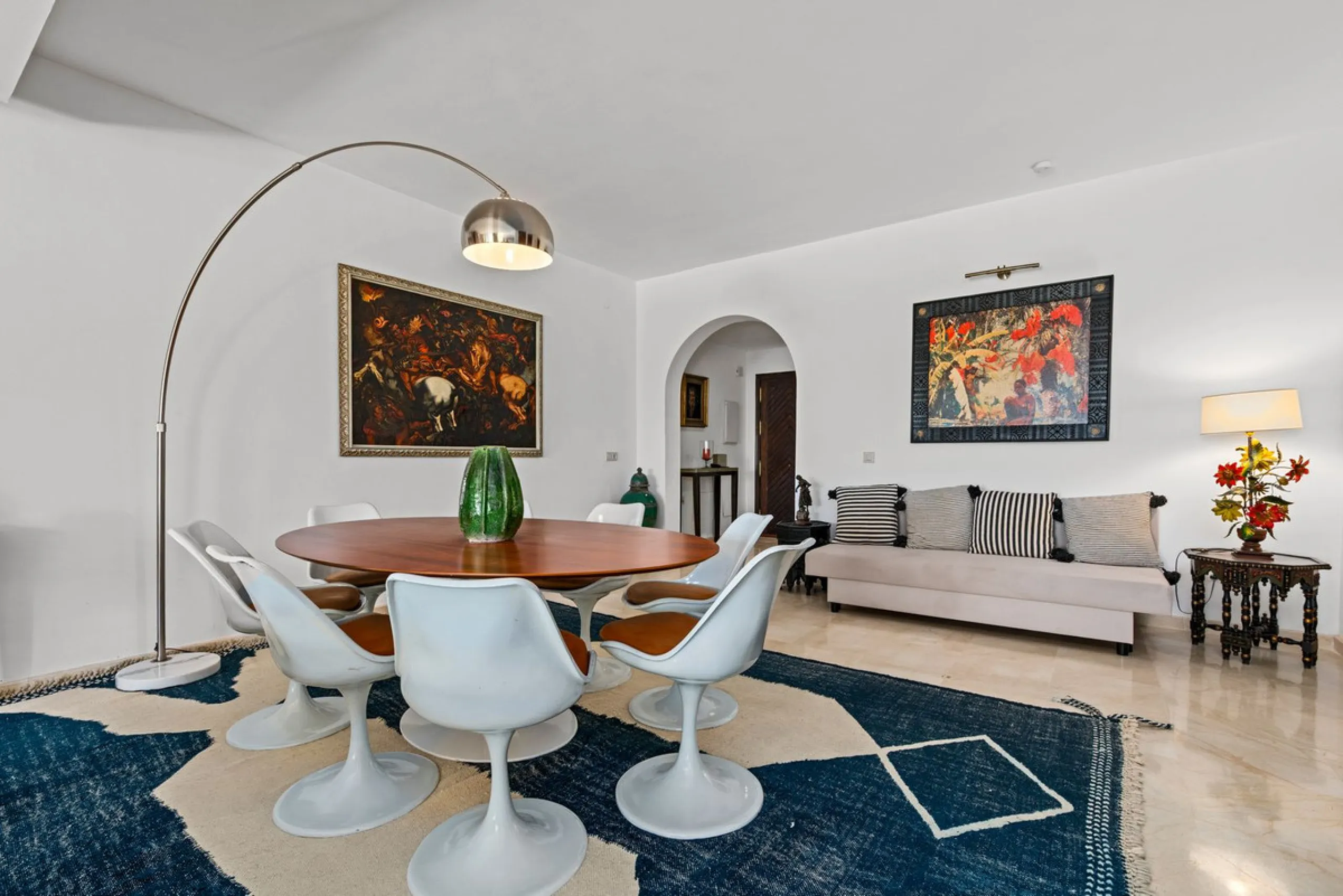 Live just 80 meters from the beach! Stunning Penthouse with harmonious spaces and views – New Golden Mile