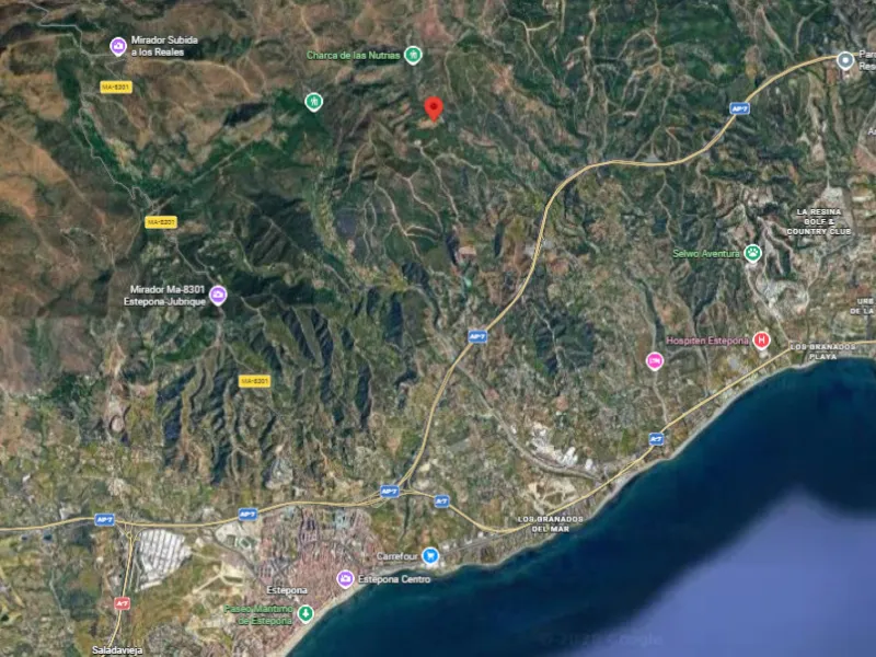 Plot - Land в продаже в Estepona, Málaga. Площадь участка 590195 м²