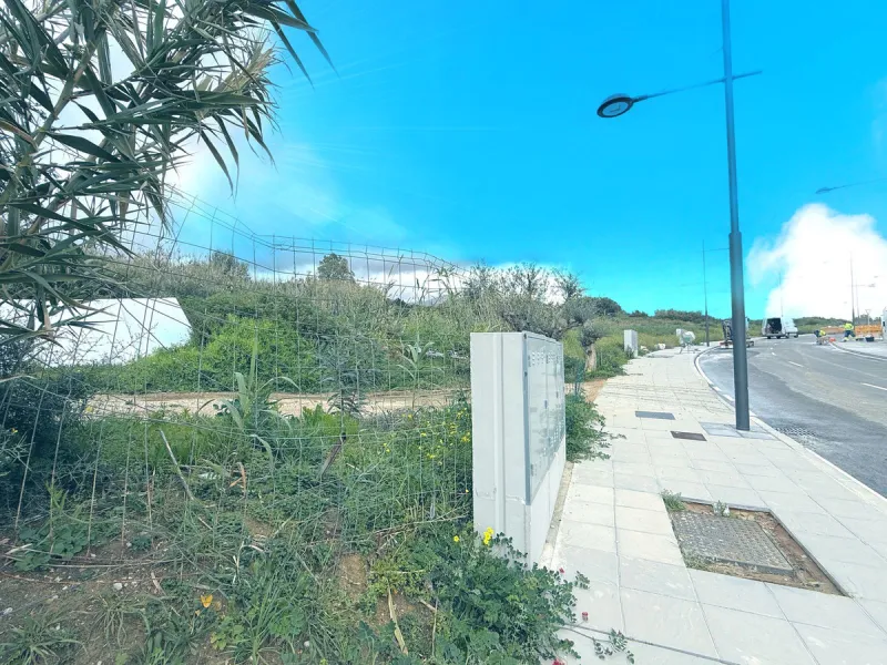 Exceptional Development Opportunity: Estepona Golf Residential Plot with Panoramic Views