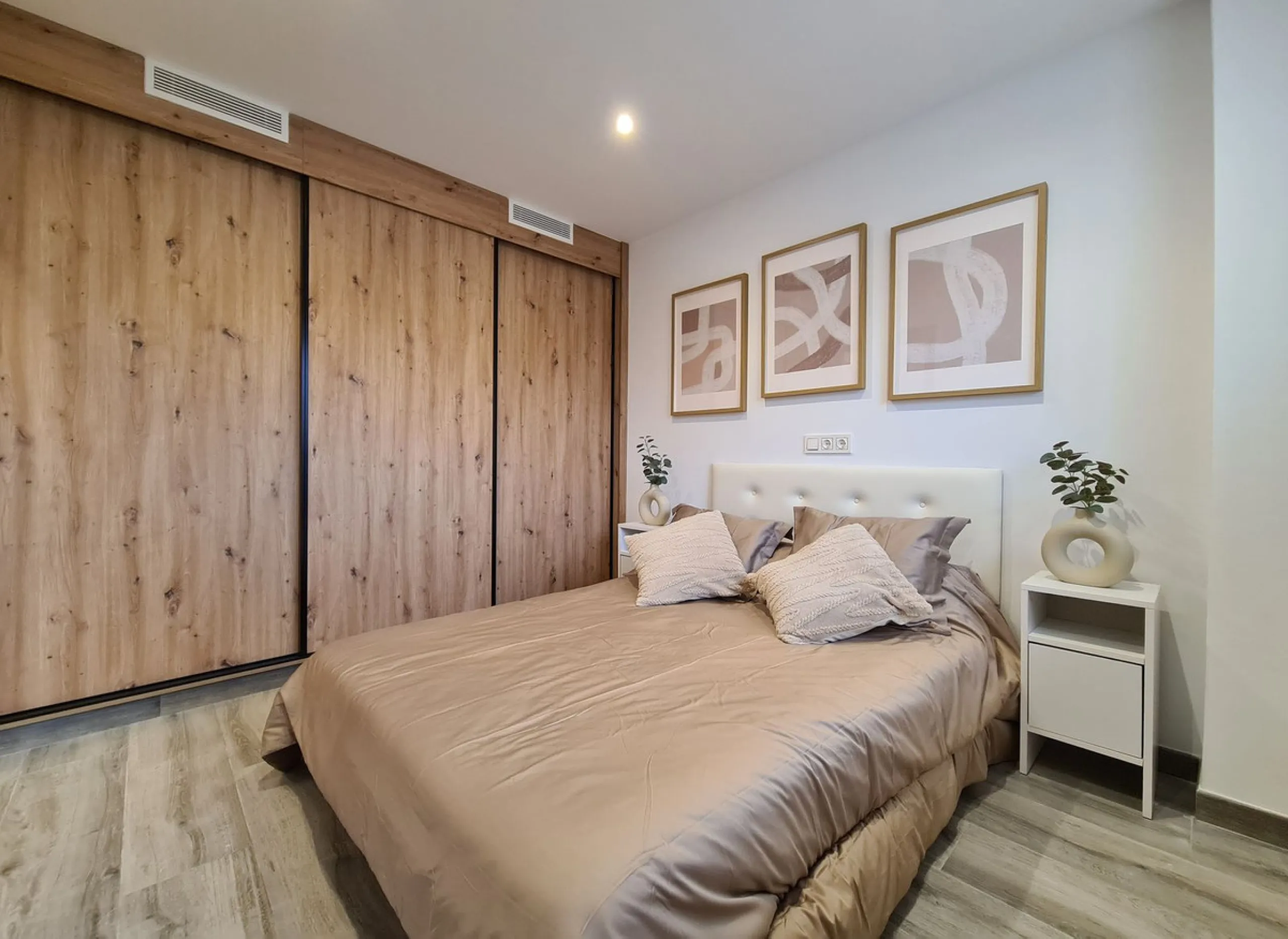 FANTASTIC 3-BEDROOM APARTMENT IN ESTEPONA!!