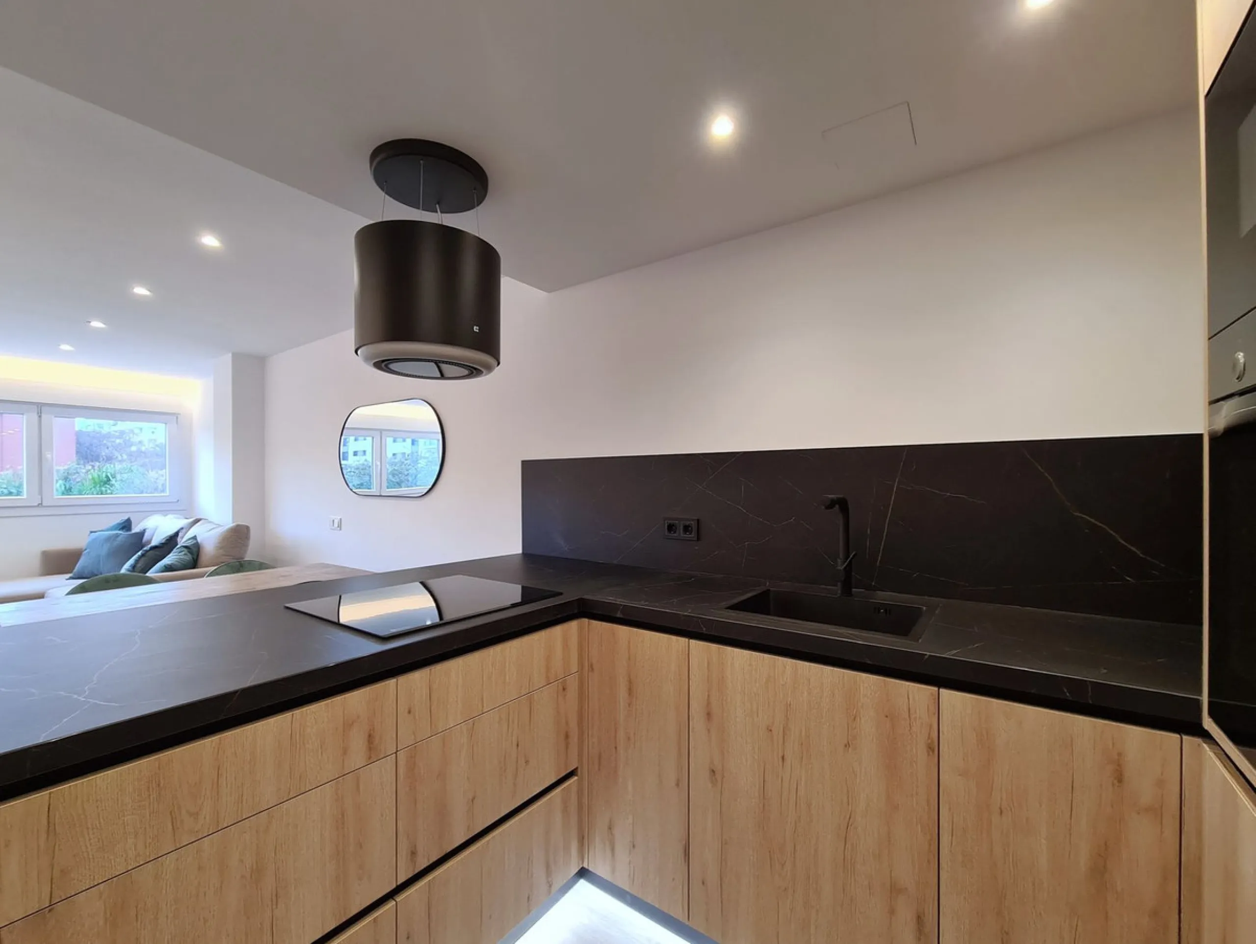 FANTASTIC 3-BEDROOM APARTMENT IN ESTEPONA!!