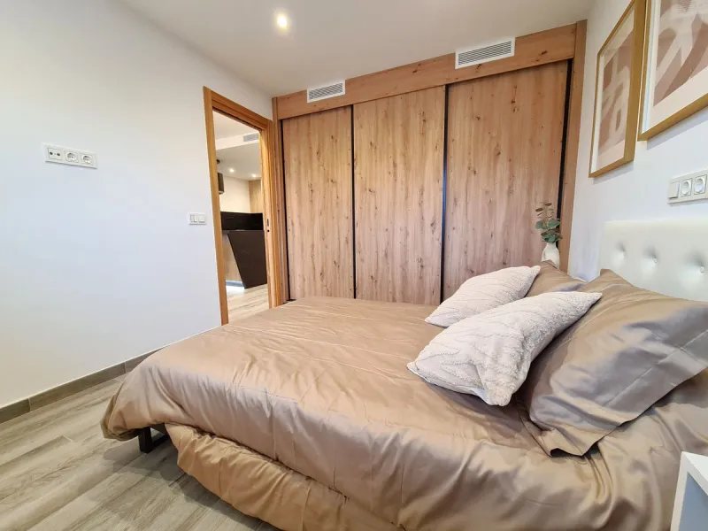 FANTASTIC 3-BEDROOM APARTMENT IN ESTEPONA!!