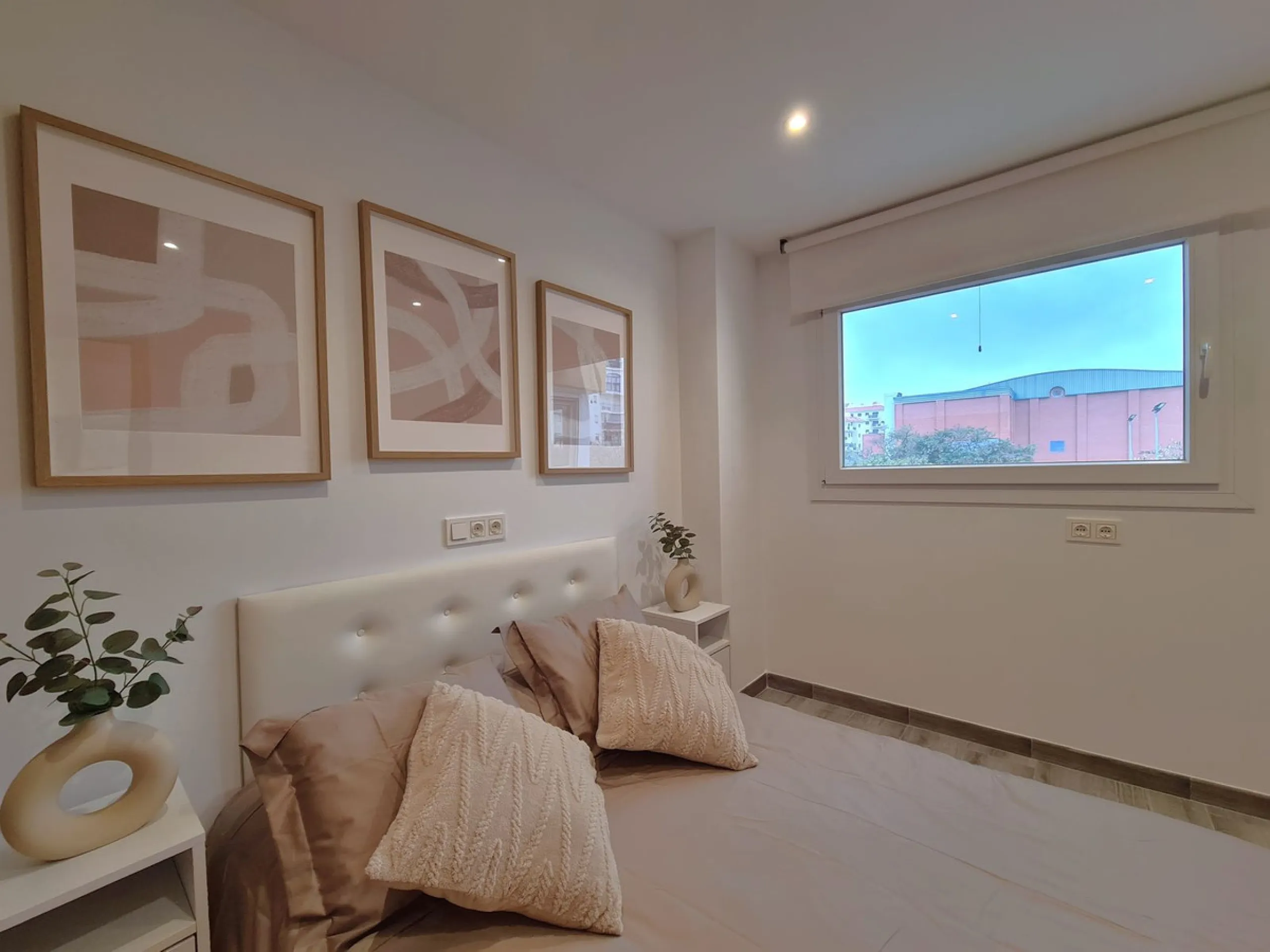 FANTASTIC 3-BEDROOM APARTMENT IN ESTEPONA!!