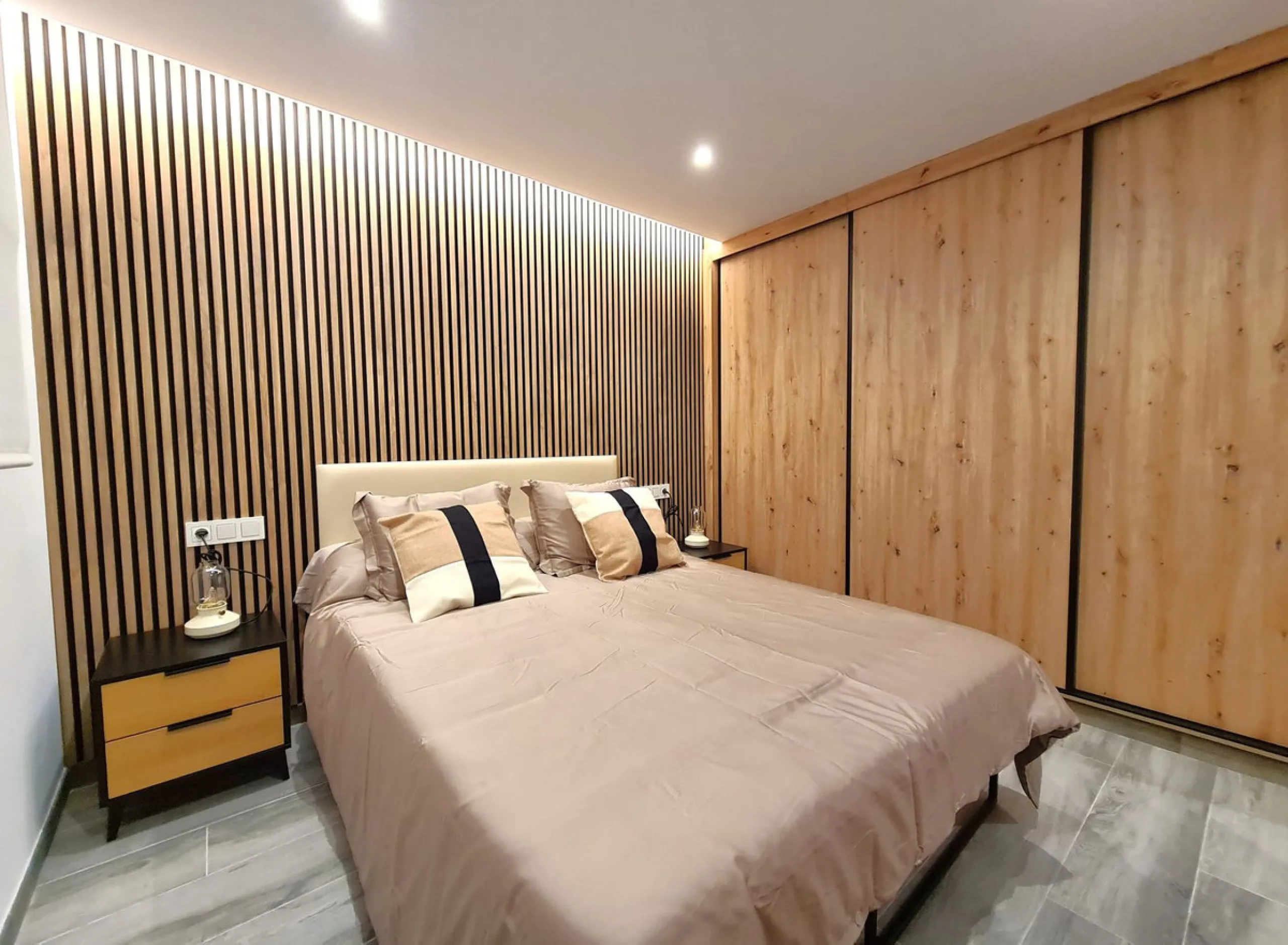 FANTASTIC 3-BEDROOM APARTMENT IN ESTEPONA!!