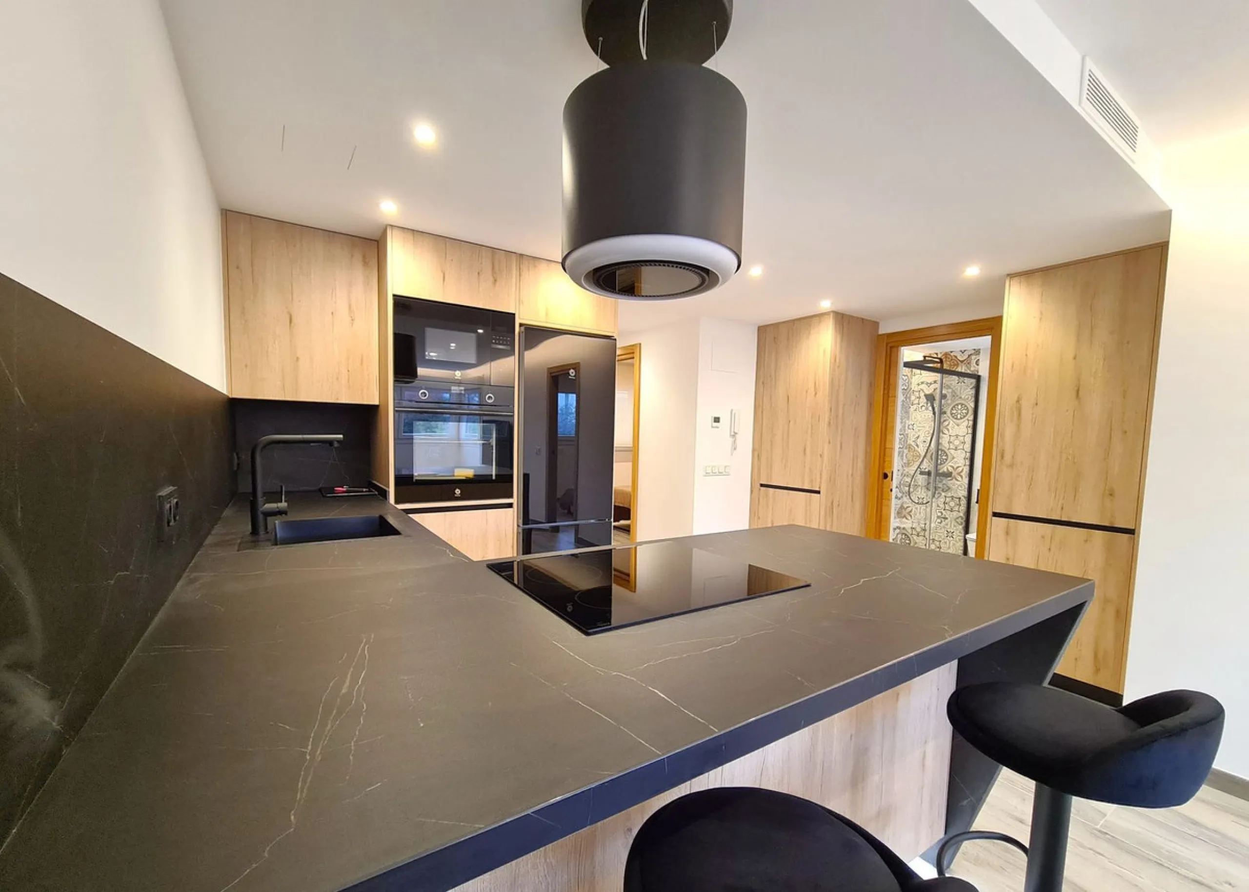 FANTASTIC 3-BEDROOM APARTMENT IN ESTEPONA!!