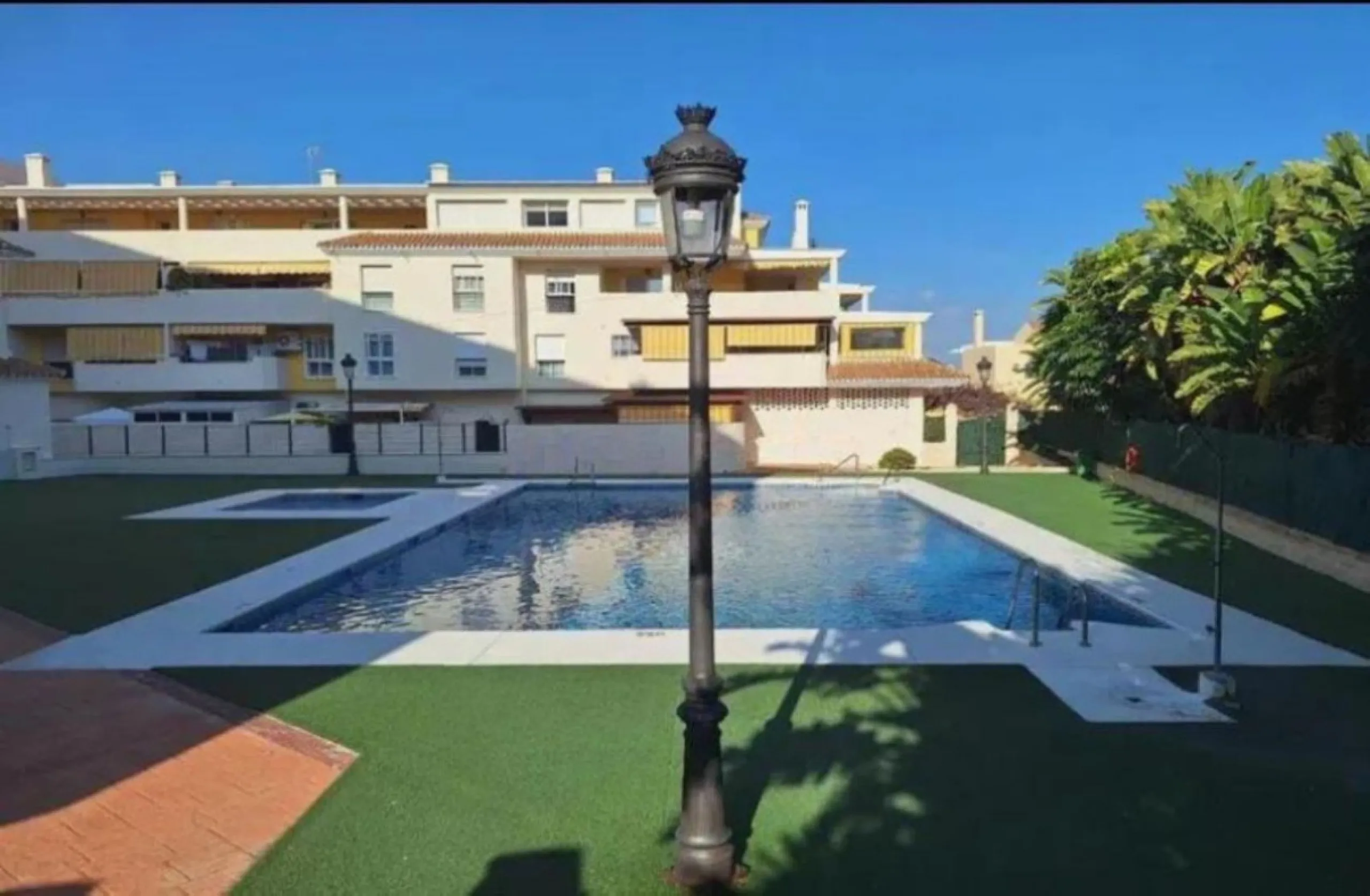 Апартамент средний этаж, Estepona, Costa del Sol