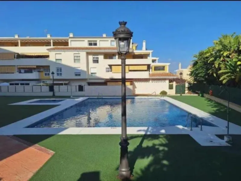 Апартамент средний этаж, Estepona, Costa del Sol
