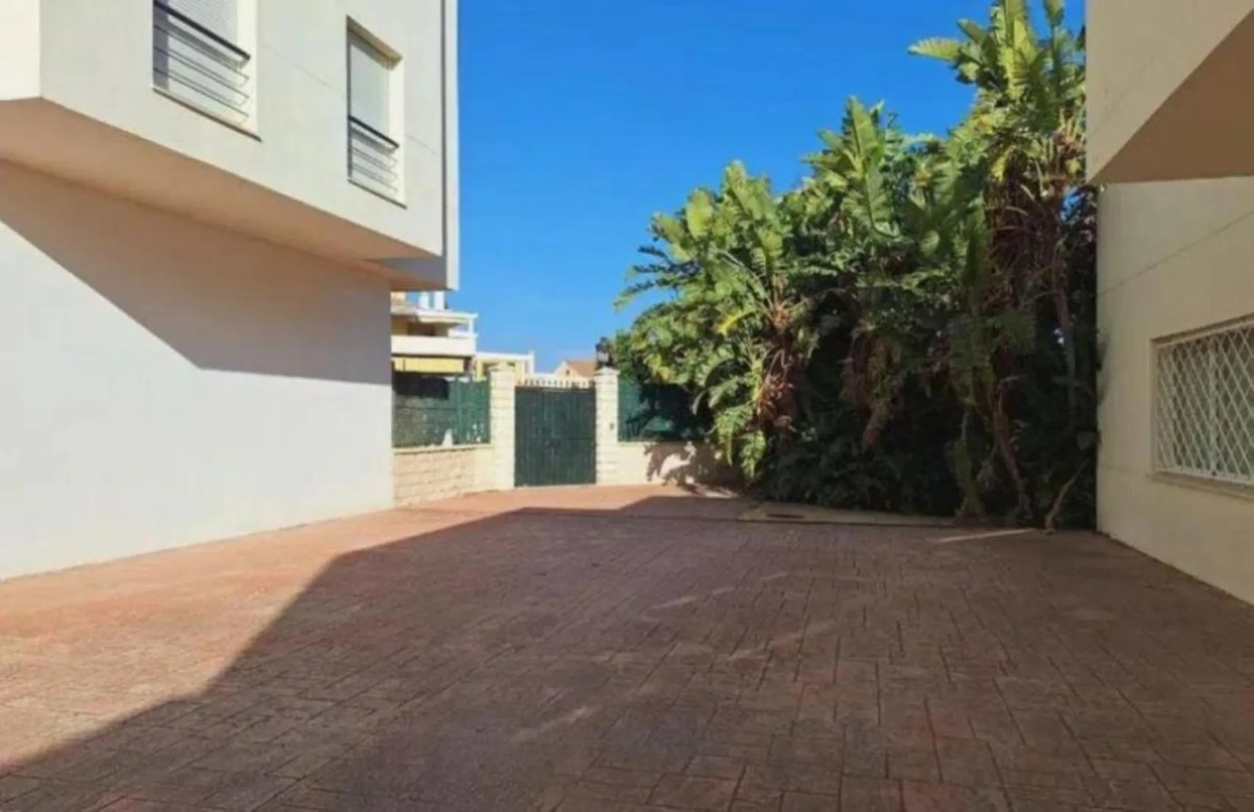 Апартамент средний этаж, Estepona, Costa del Sol