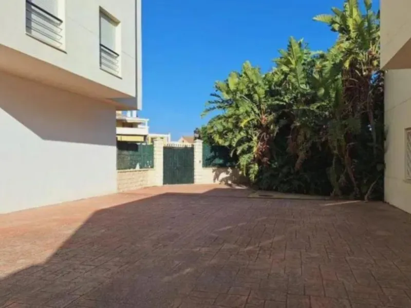 Апартамент средний этаж, Estepona, Costa del Sol