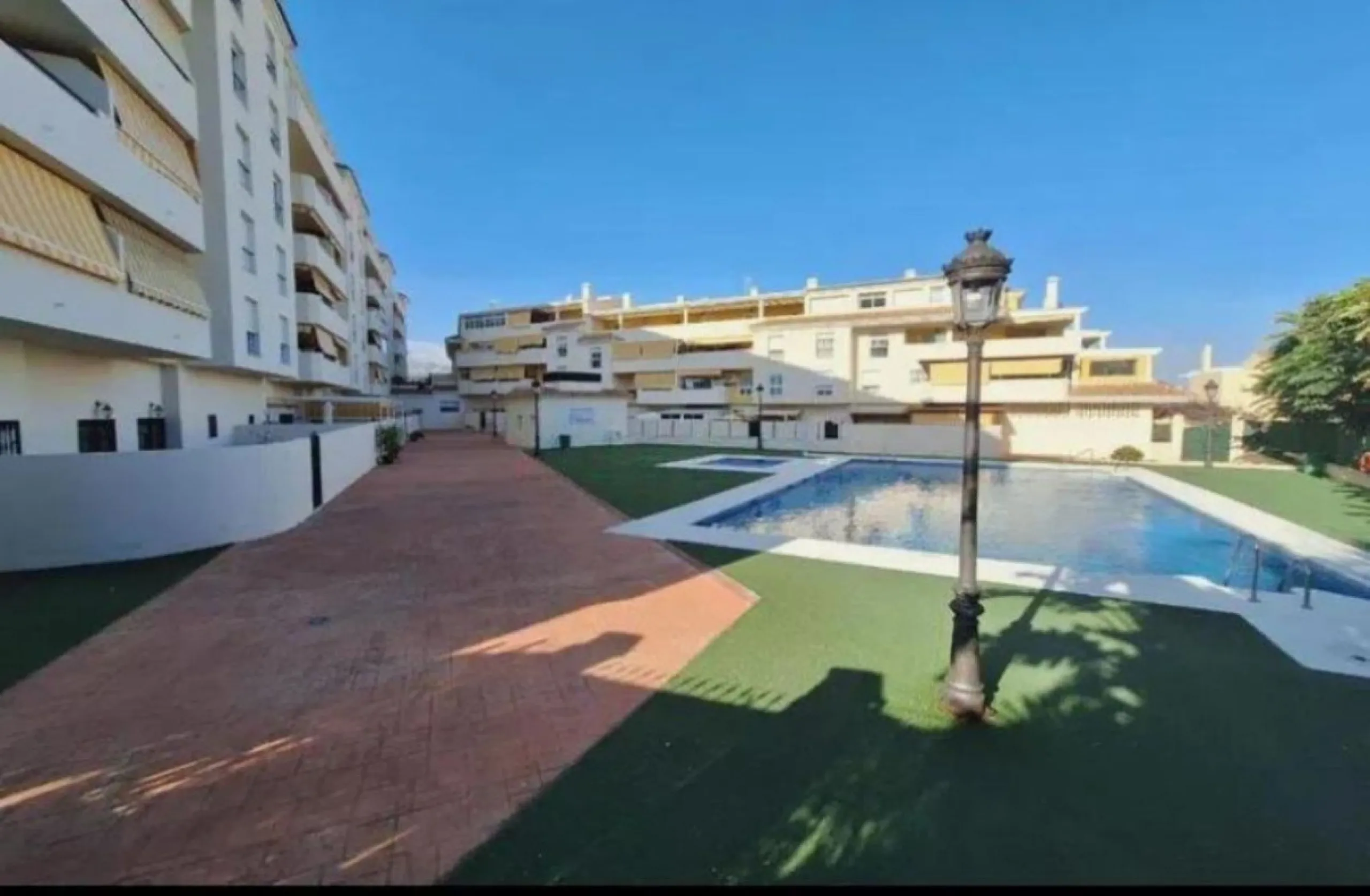 Апартамент средний этаж, Estepona, Costa del Sol
