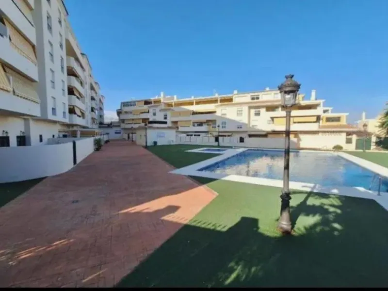 Апартамент средний этаж, Estepona, Costa del Sol