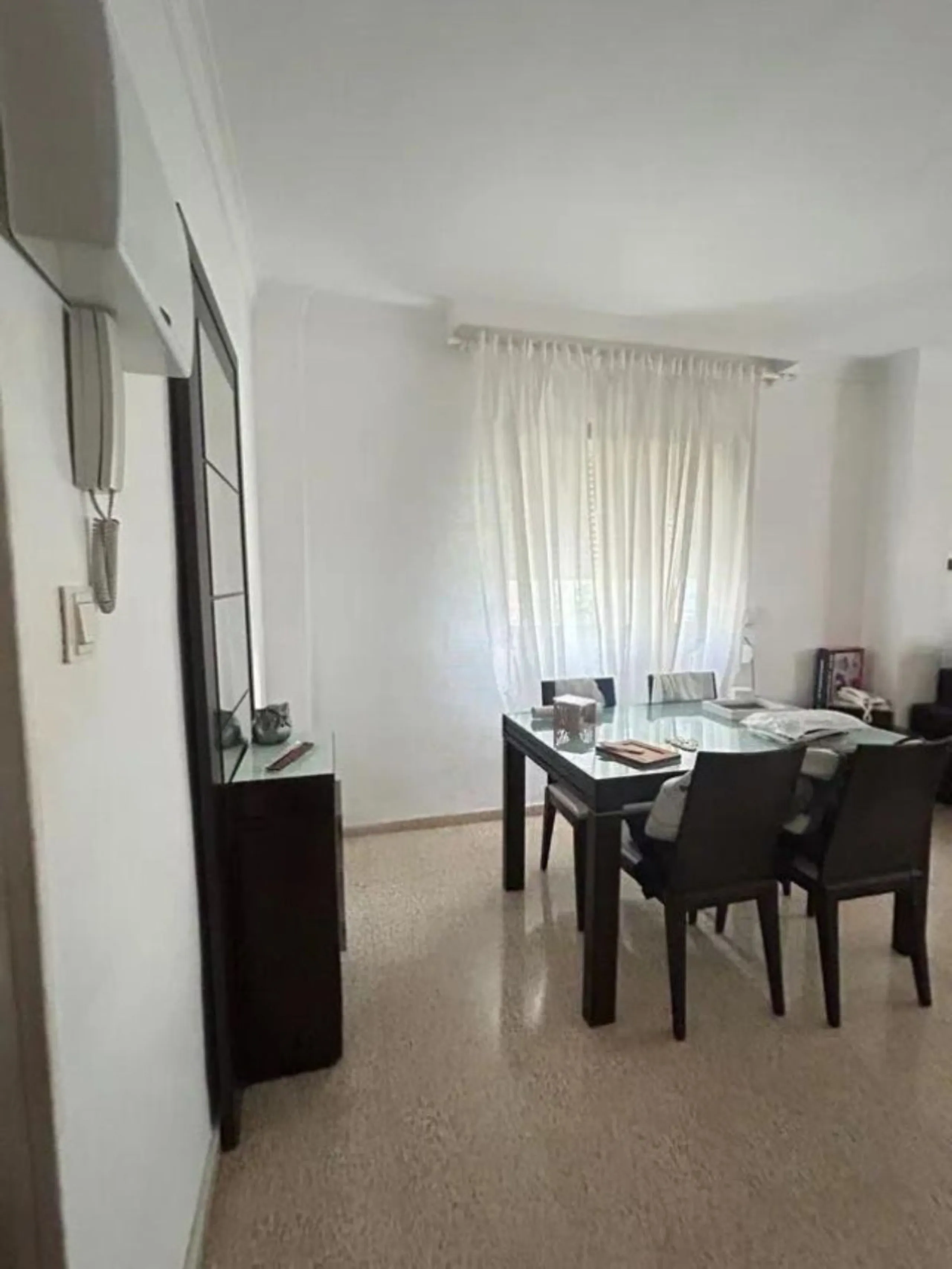Middle Floor Apartment, Estepona, Costa del Sol.