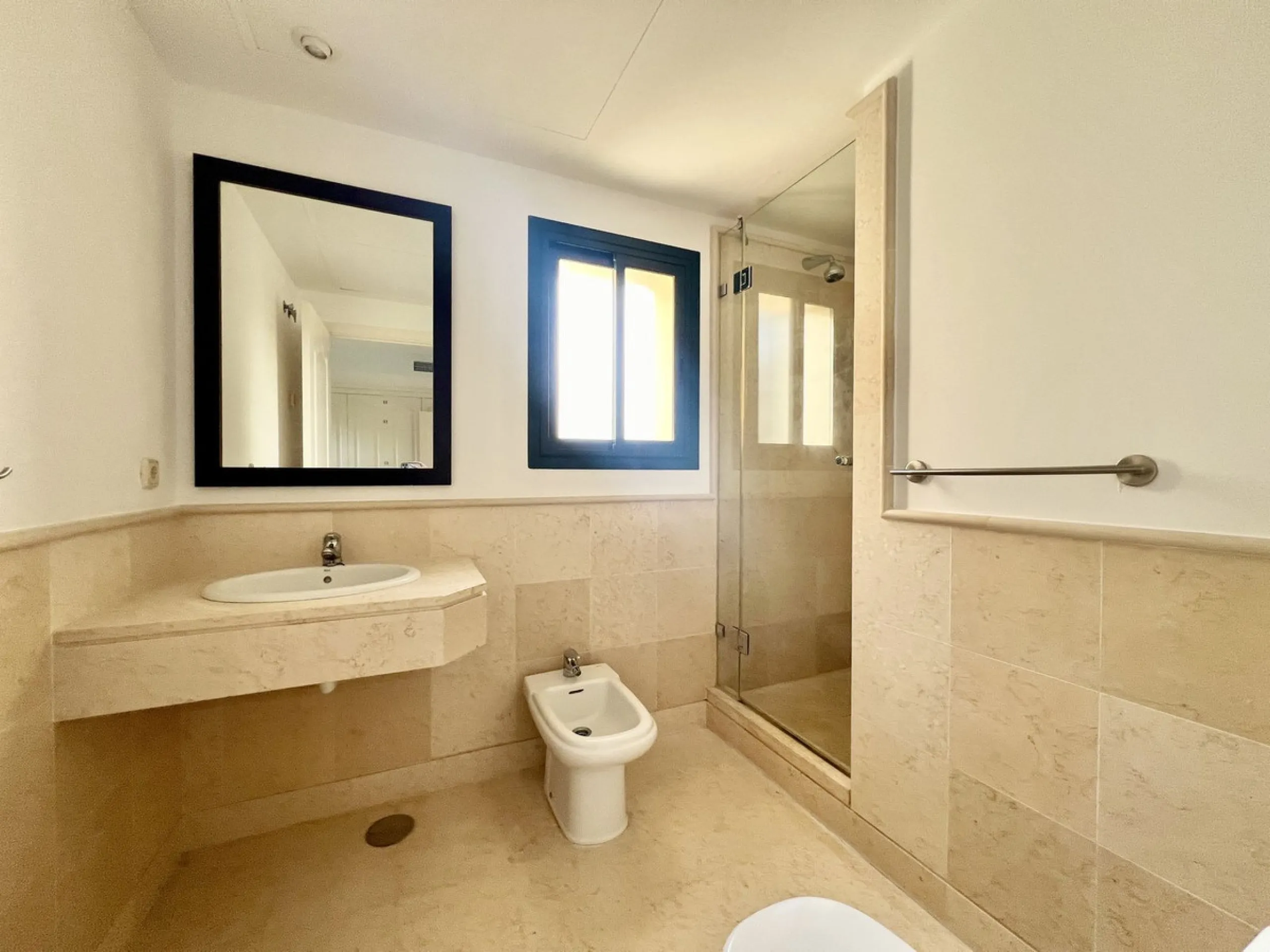 Spectacular Duplex Penthouse in Capanes del Golf, Benahavis