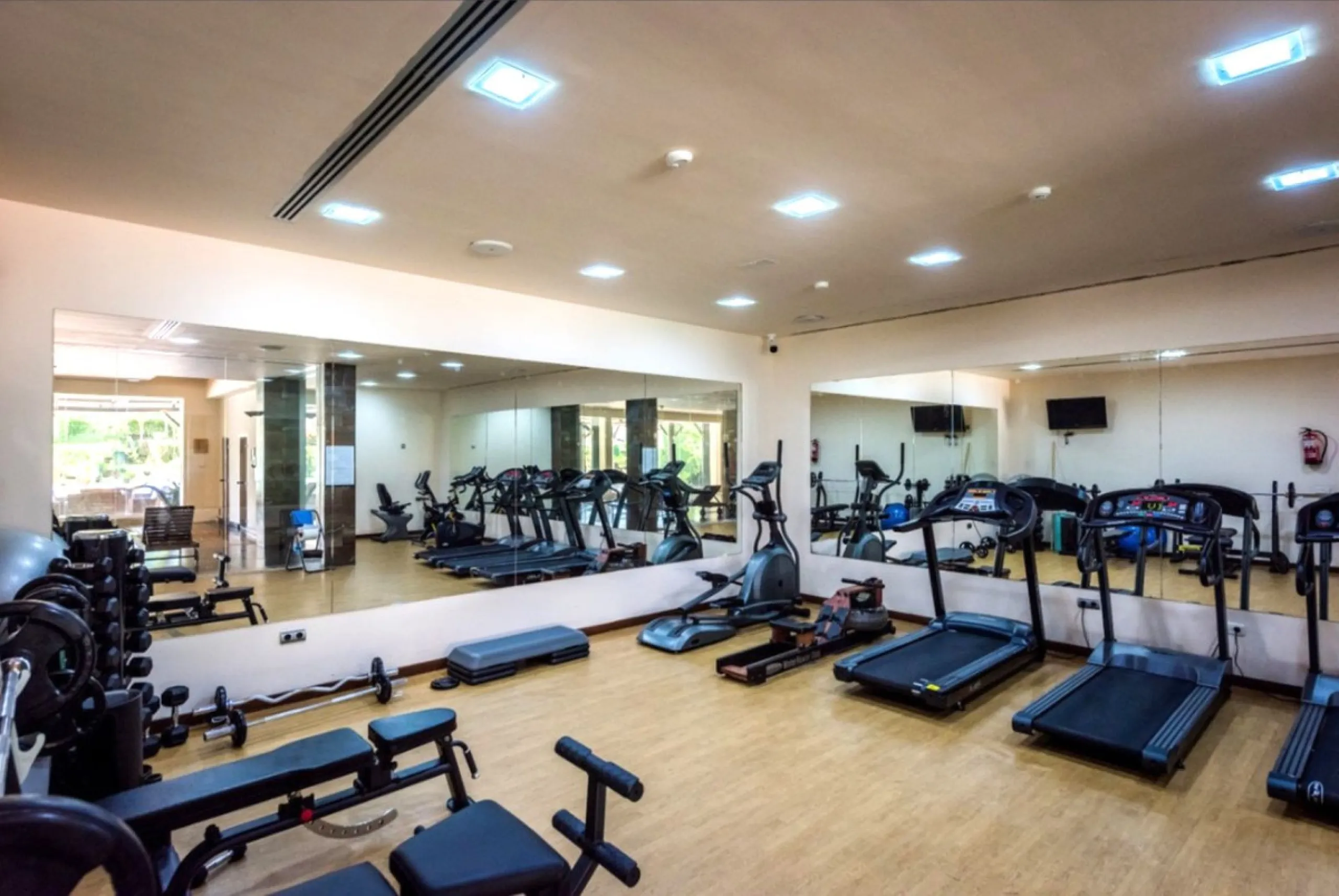 Spectacular Duplex Penthouse in Capanes del Golf, Benahavis