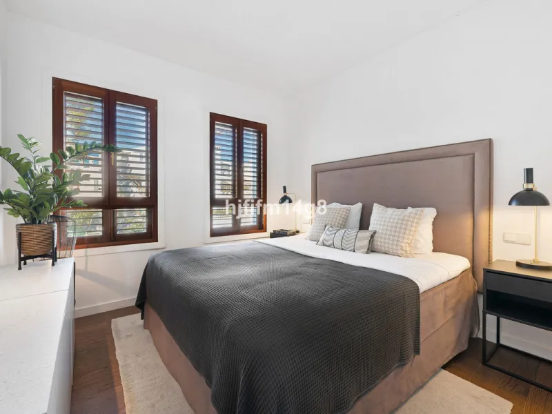 Apartment - Penthouse Duplex в продаже в Marbella, Málaga. В доме 5 спален и 4 ванных комнат. Площадь дома 166 м²