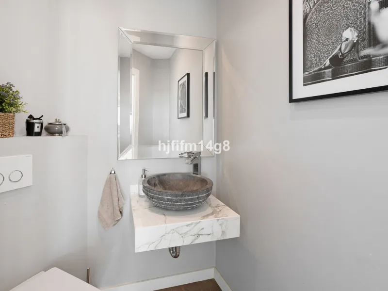 Apartment - Penthouse Duplex в продаже в Marbella, Málaga. В доме 5 спален и 4 ванных комнат. Площадь дома 166 м²