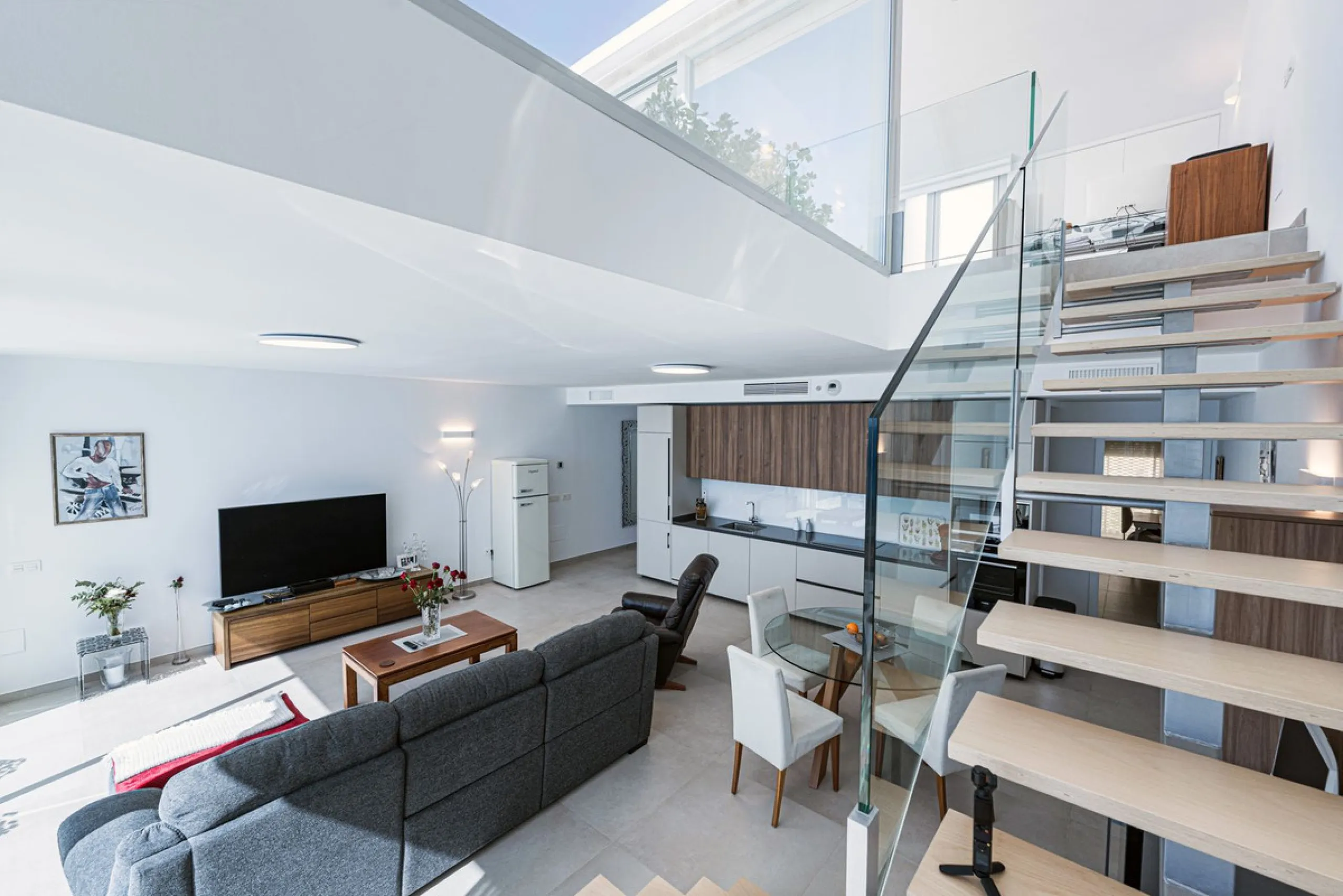 Apartment - Penthouse Duplex в продаже в Benalmadena, Málaga. В доме 3 спален и 2 ванных комнат. Площадь дома 155 м²