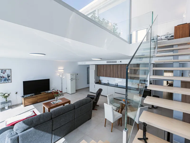 Apartment - Penthouse Duplex в продаже в Benalmadena, Málaga. В доме 3 спален и 2 ванных комнат. Площадь дома 155 м²