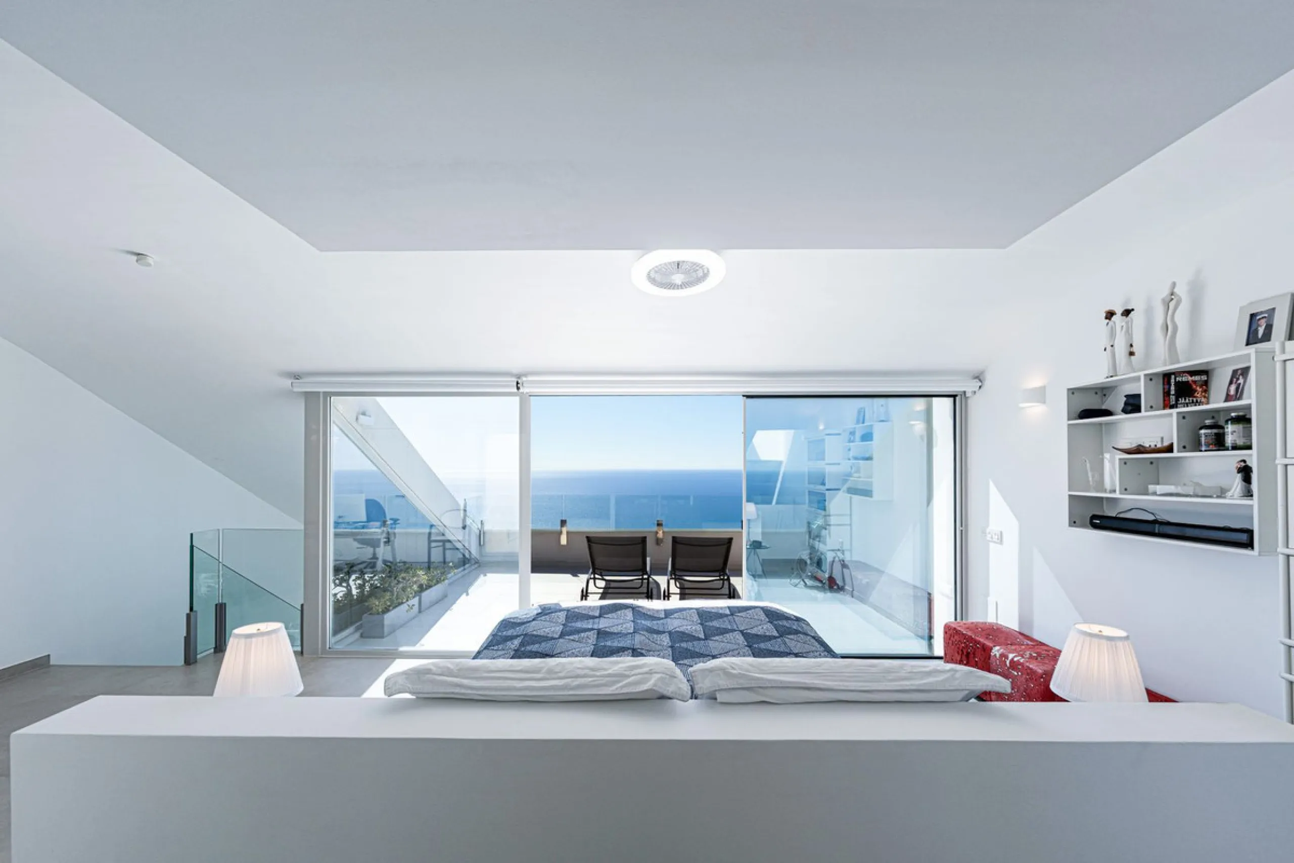 Apartment - Penthouse Duplex в продаже в Benalmadena, Málaga. В доме 3 спален и 2 ванных комнат. Площадь дома 155 м²